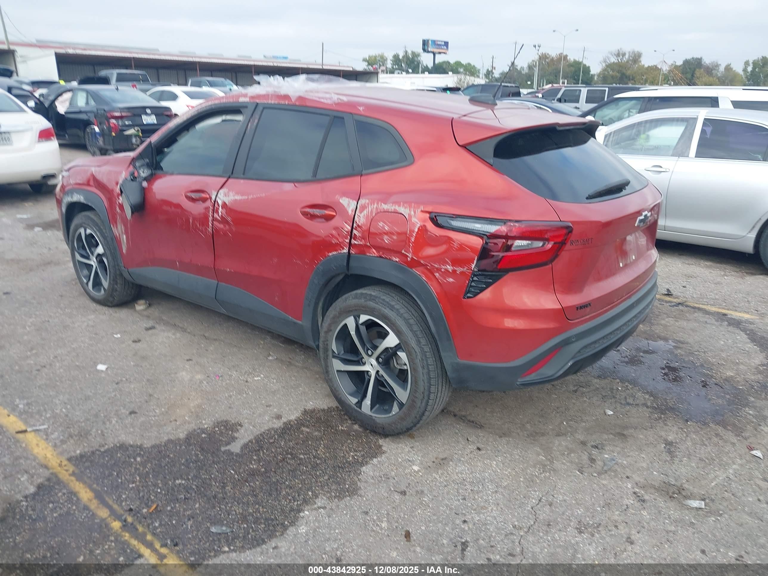 CHEVROLET TRAX image 3