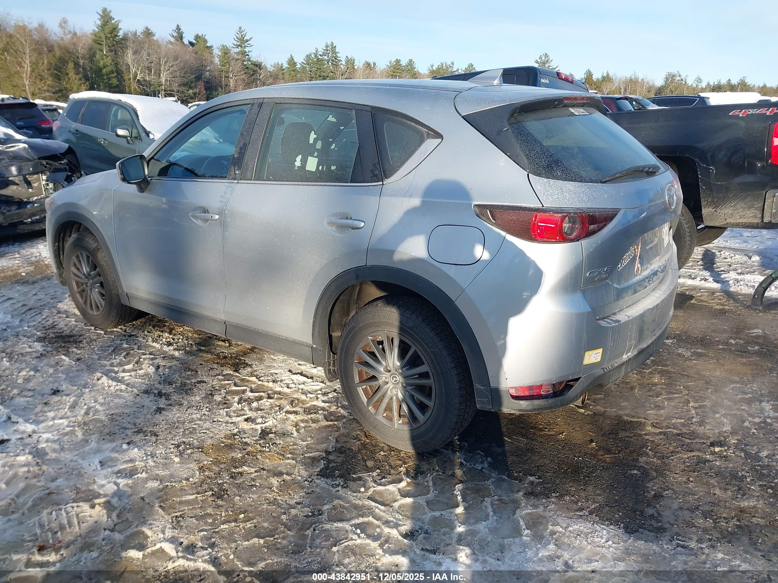 MAZDA CX-5 image 3
