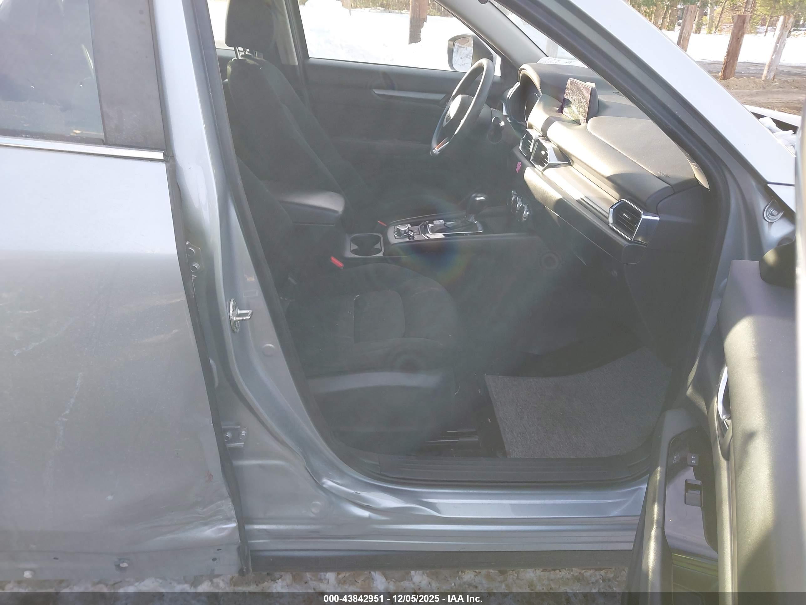 MAZDA CX-5 image 5