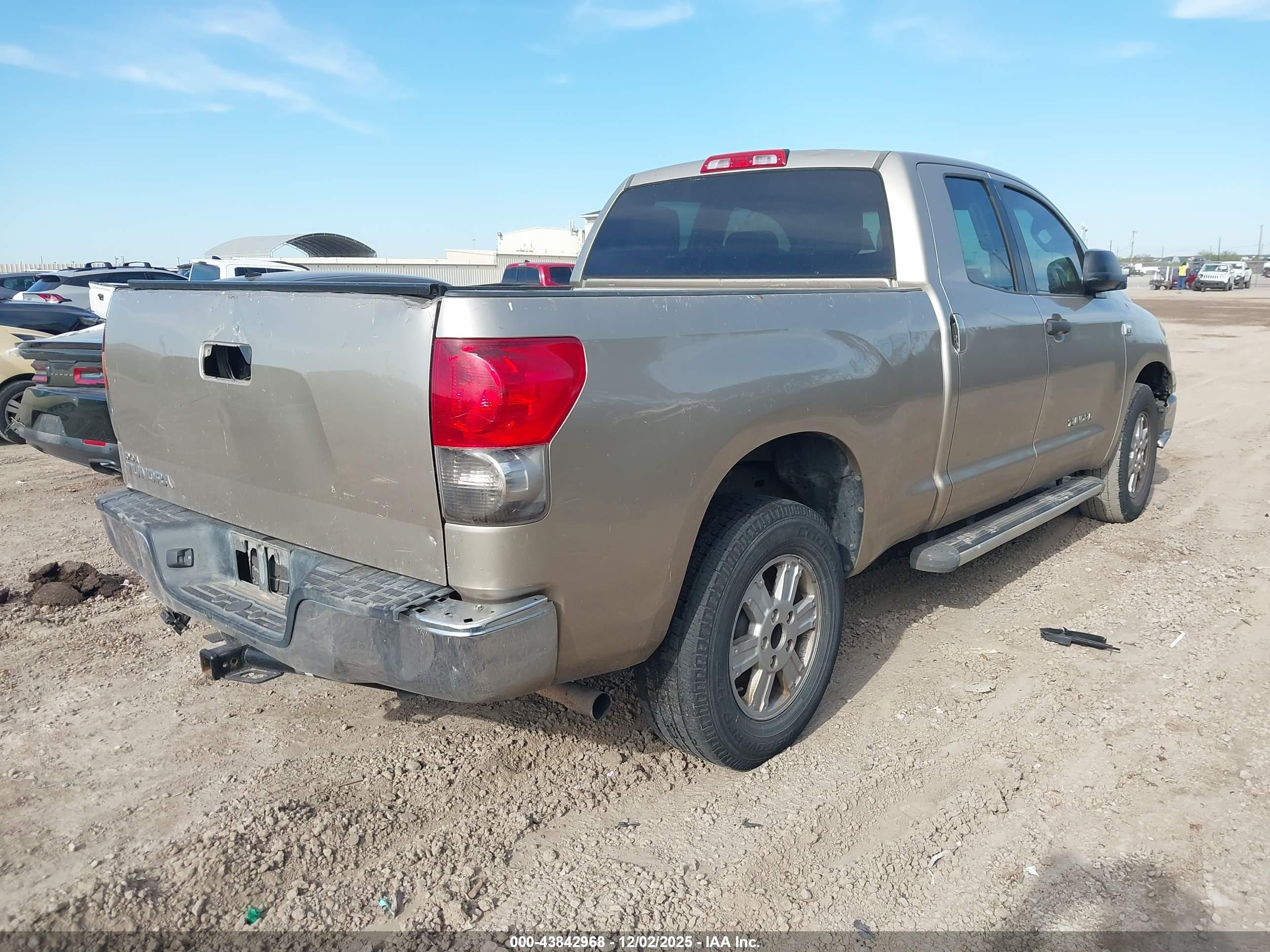 TOYOTA TUNDRA image 4
