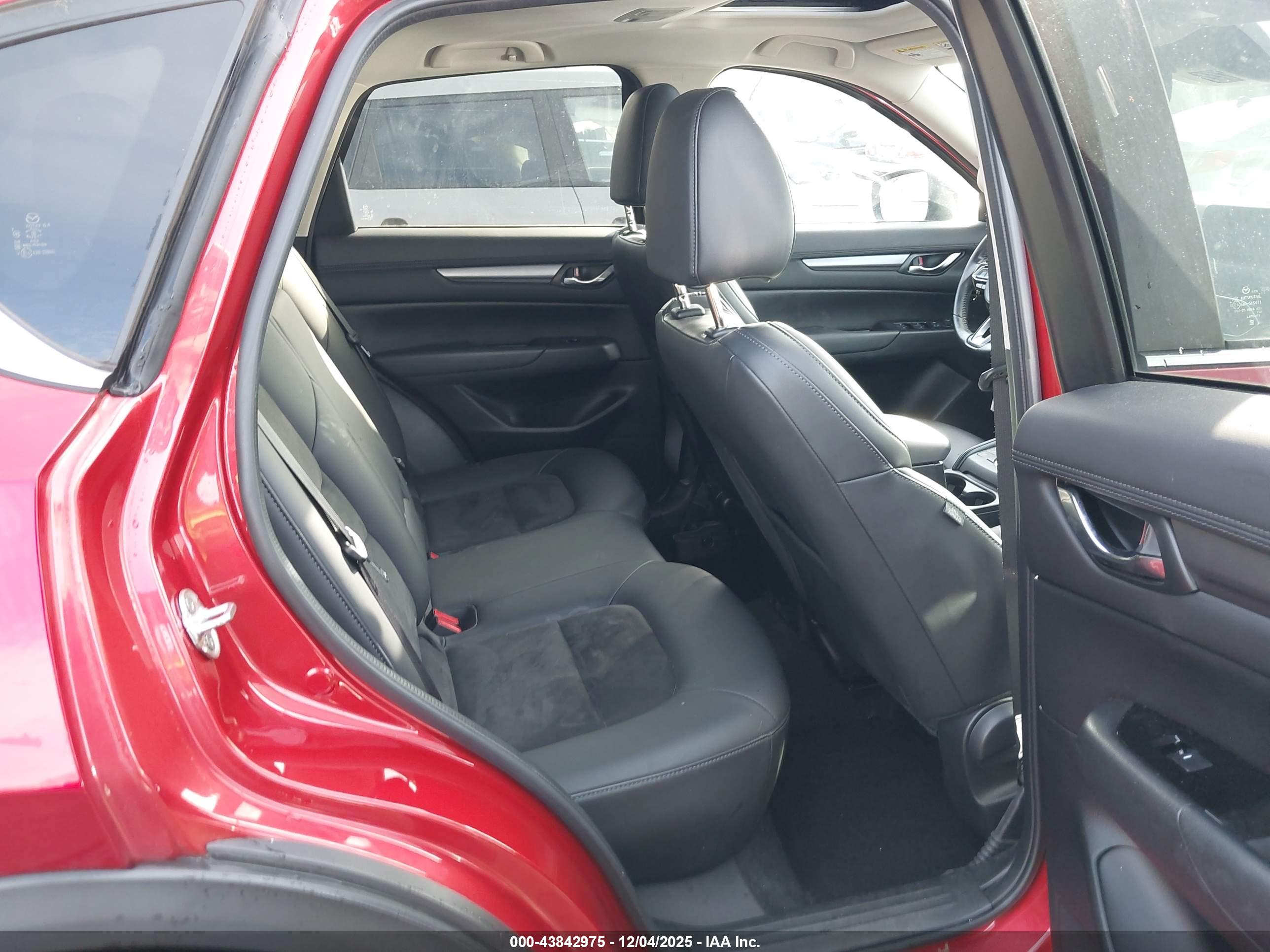 MAZDA CX-5 image 8