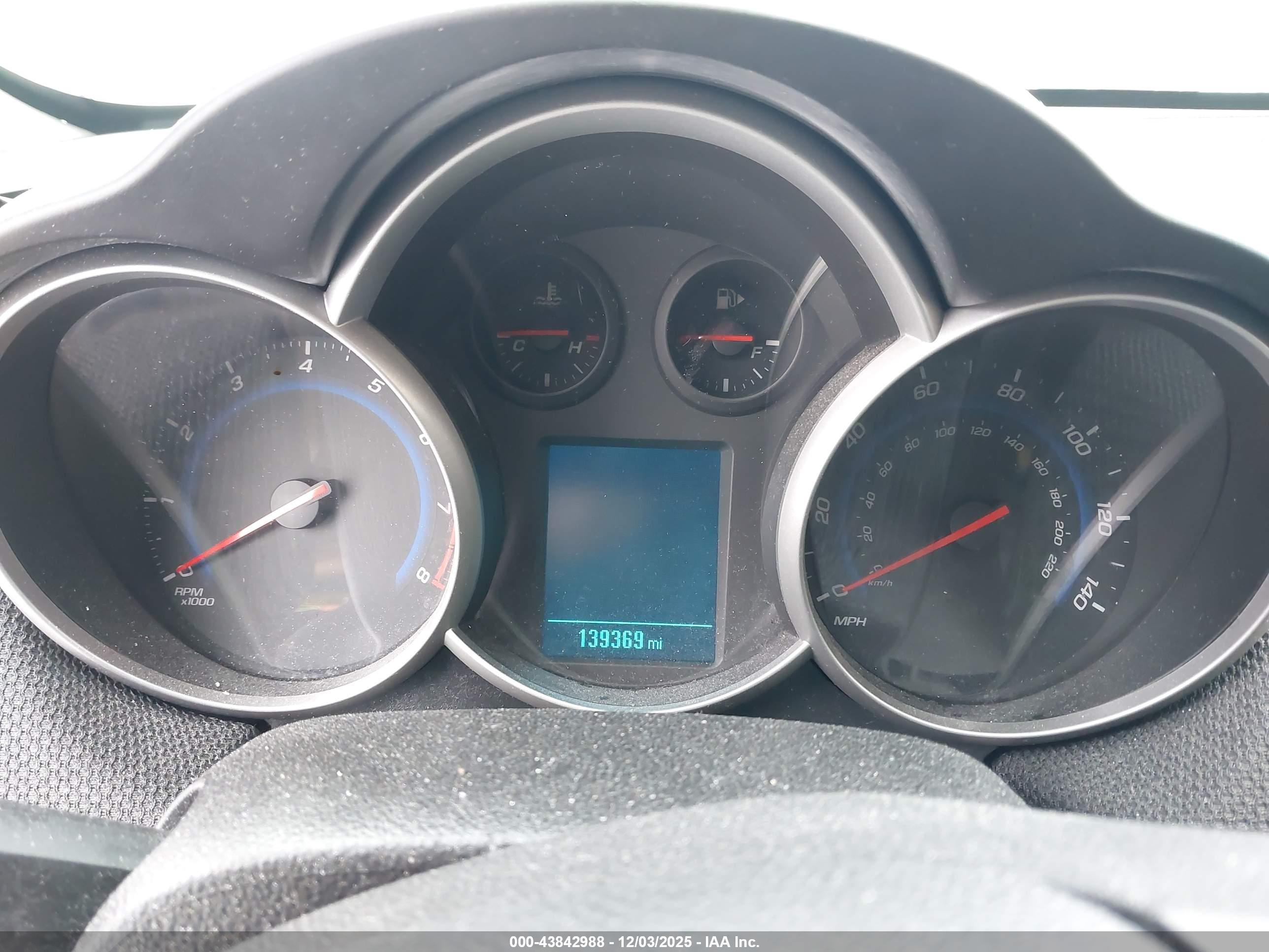 CHEVROLET CRUZE image 7