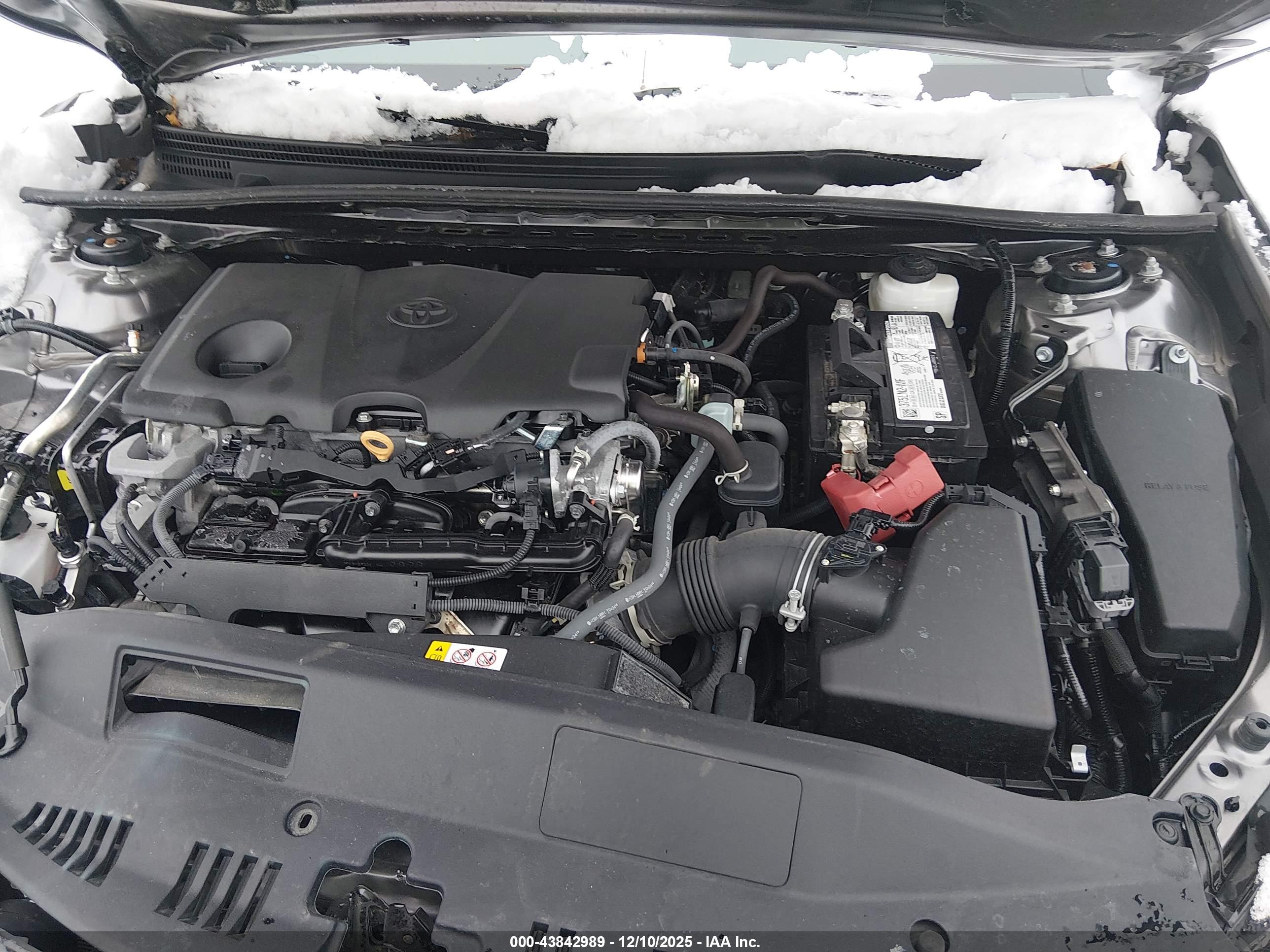 TOYOTA CAMRY image 10