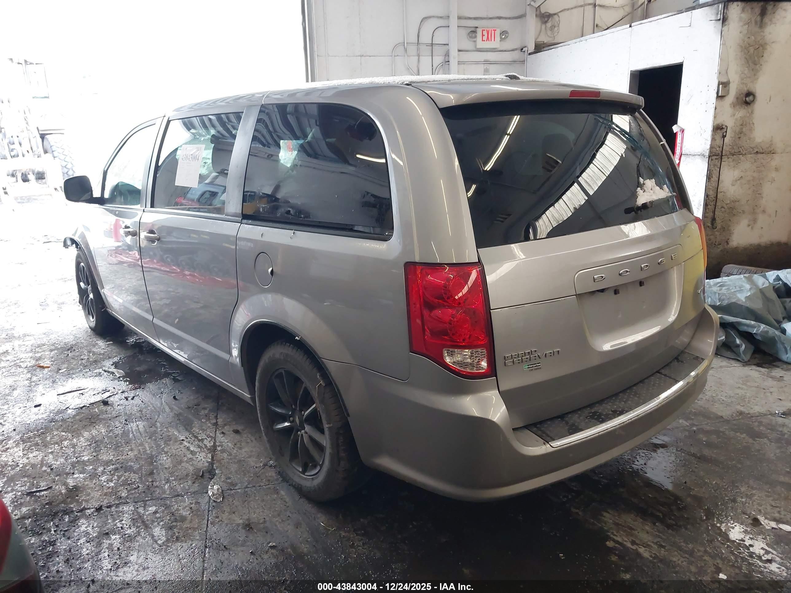 DODGE GRAND image 3