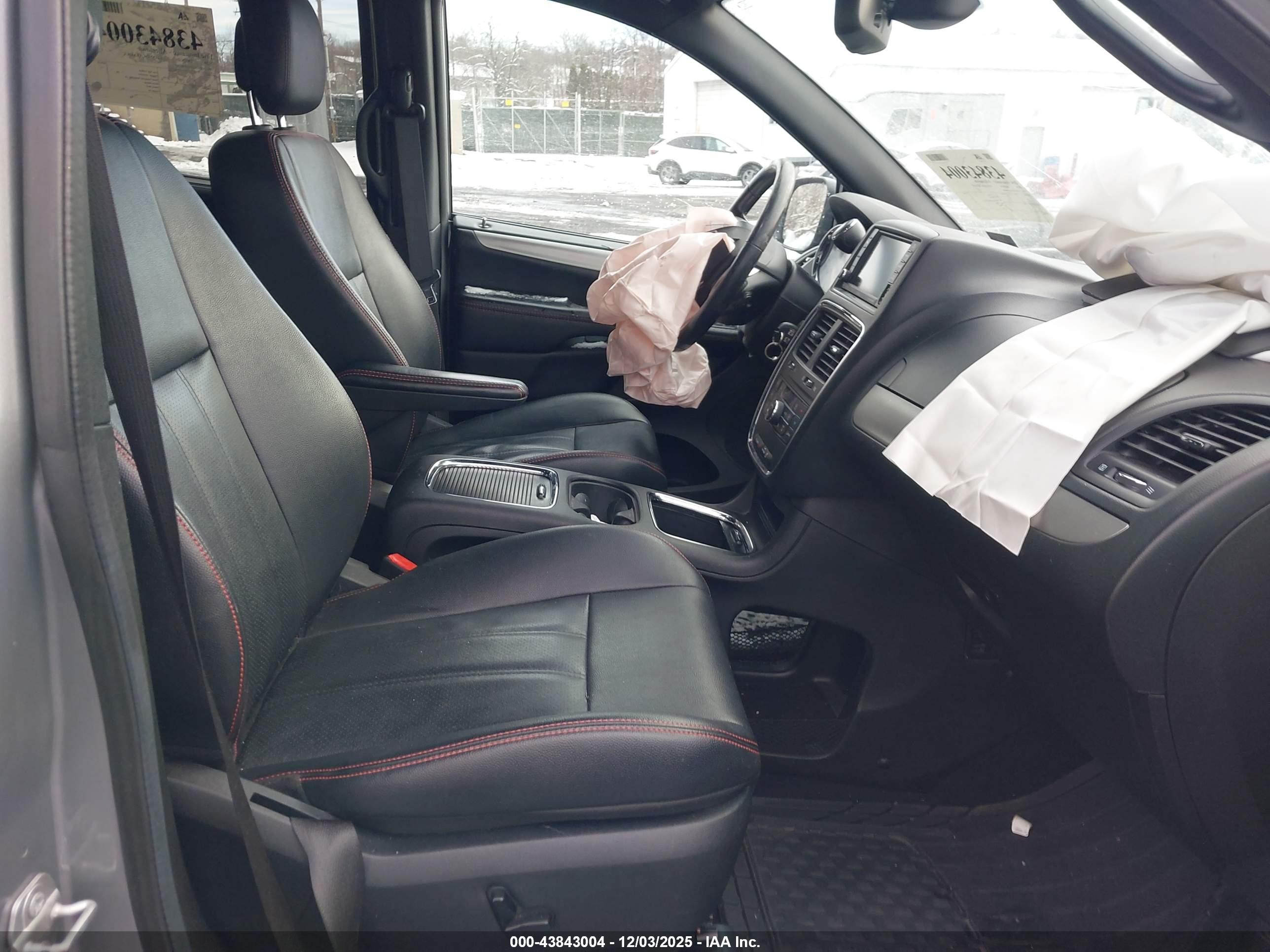 DODGE GRAND image 5
