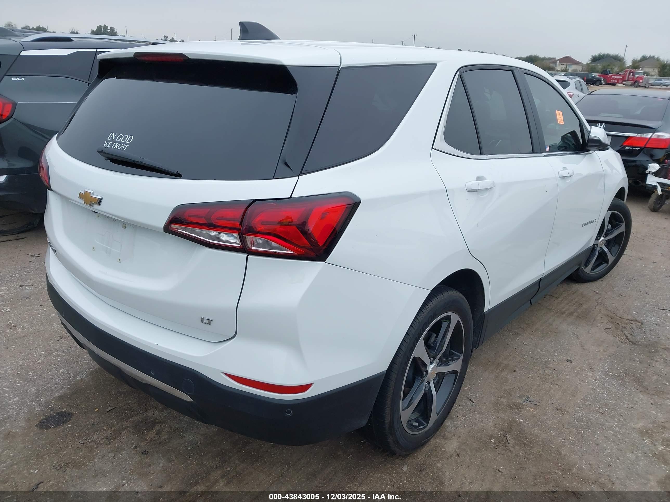 CHEVROLET EQUINOX image 4