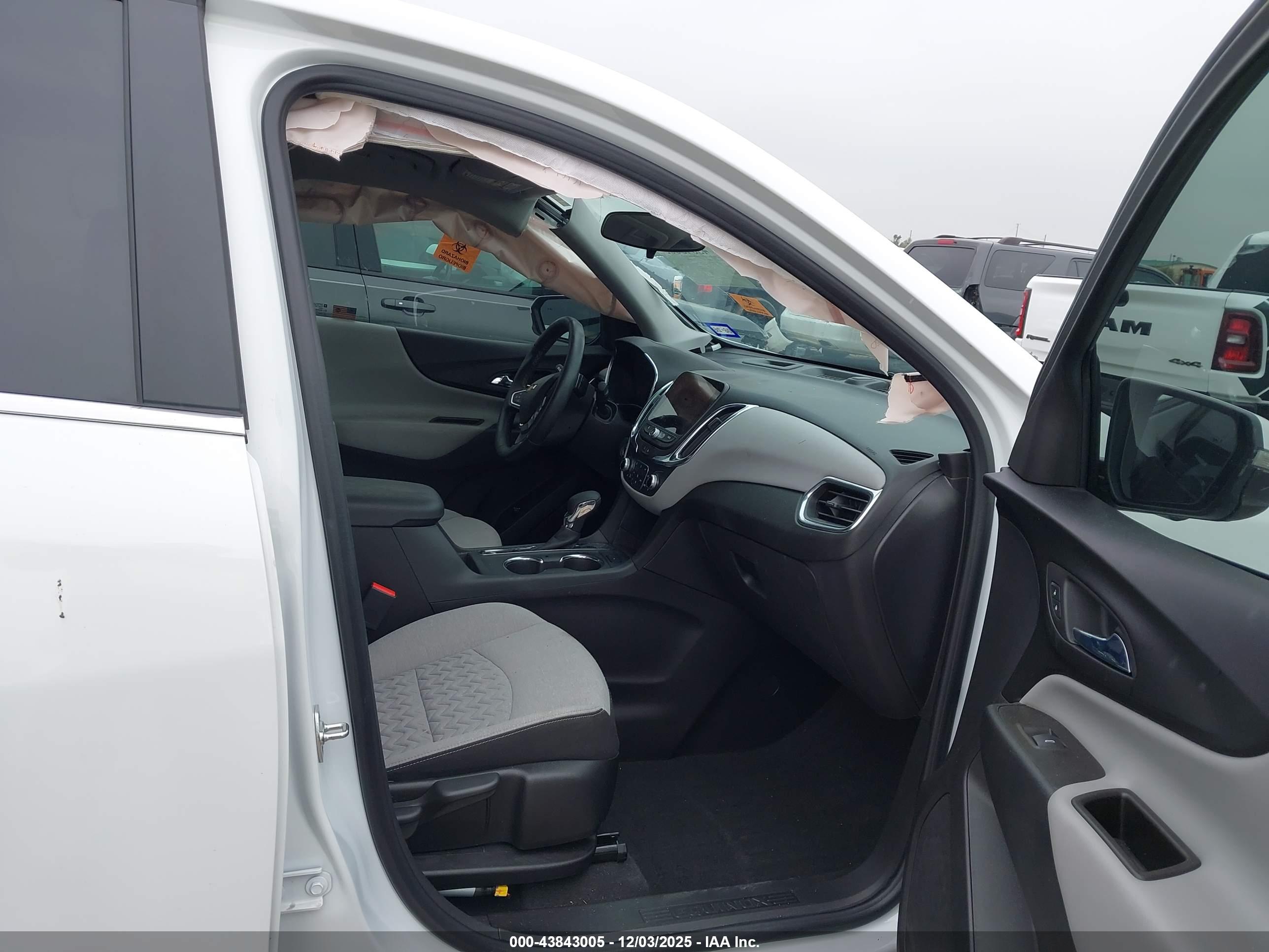 CHEVROLET EQUINOX image 5