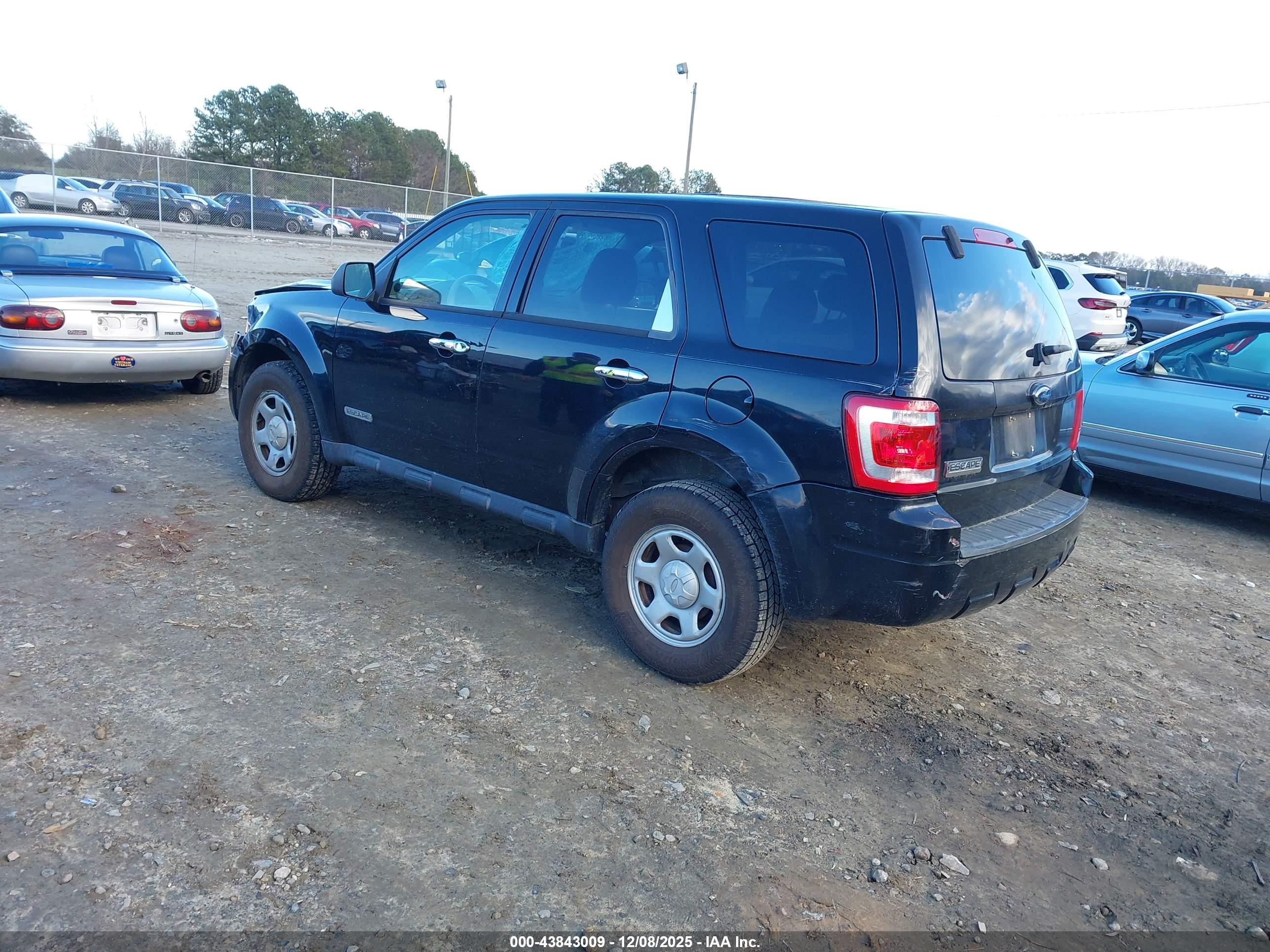 FORD ESCAPE image 3