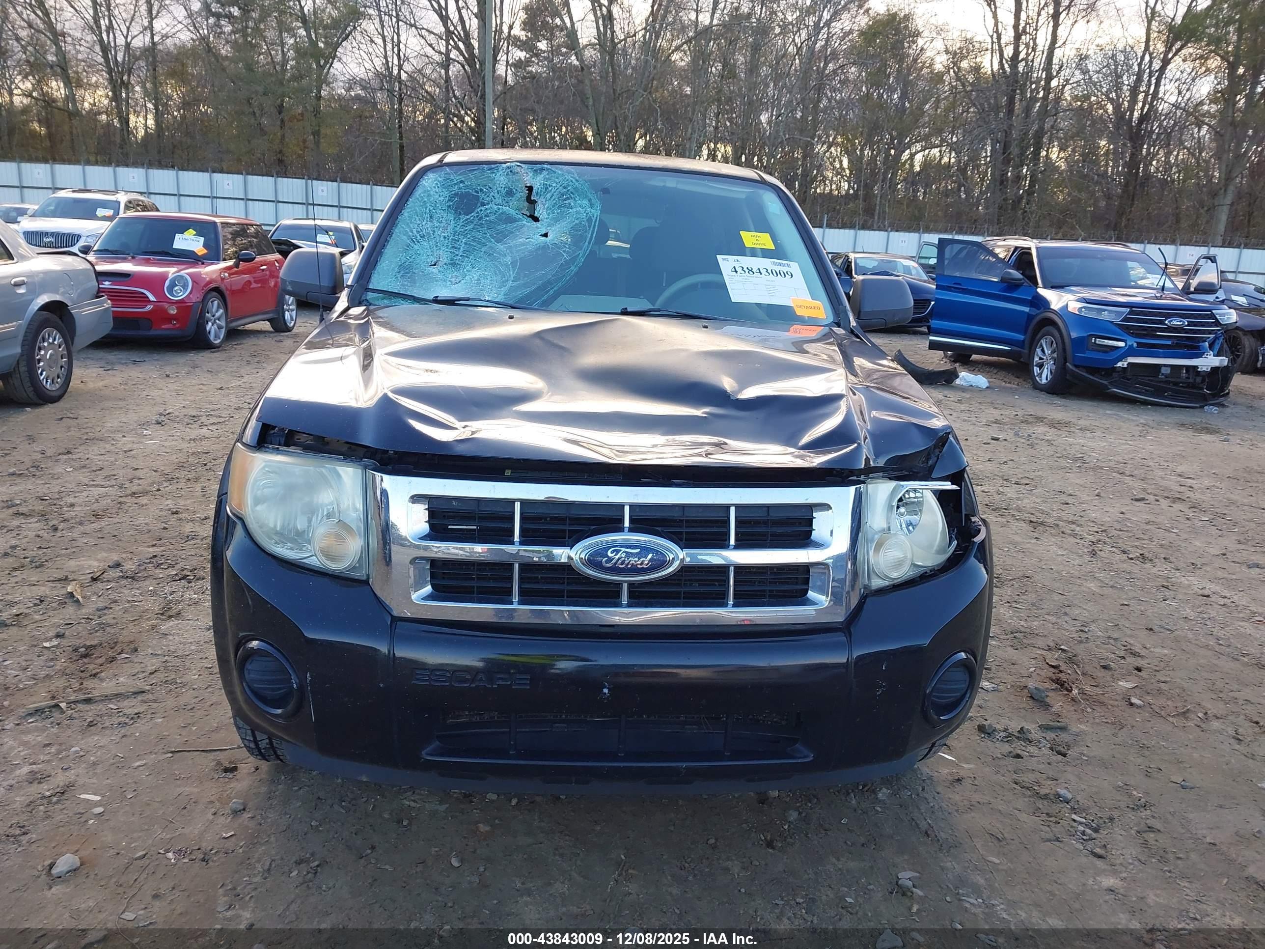FORD ESCAPE image 6