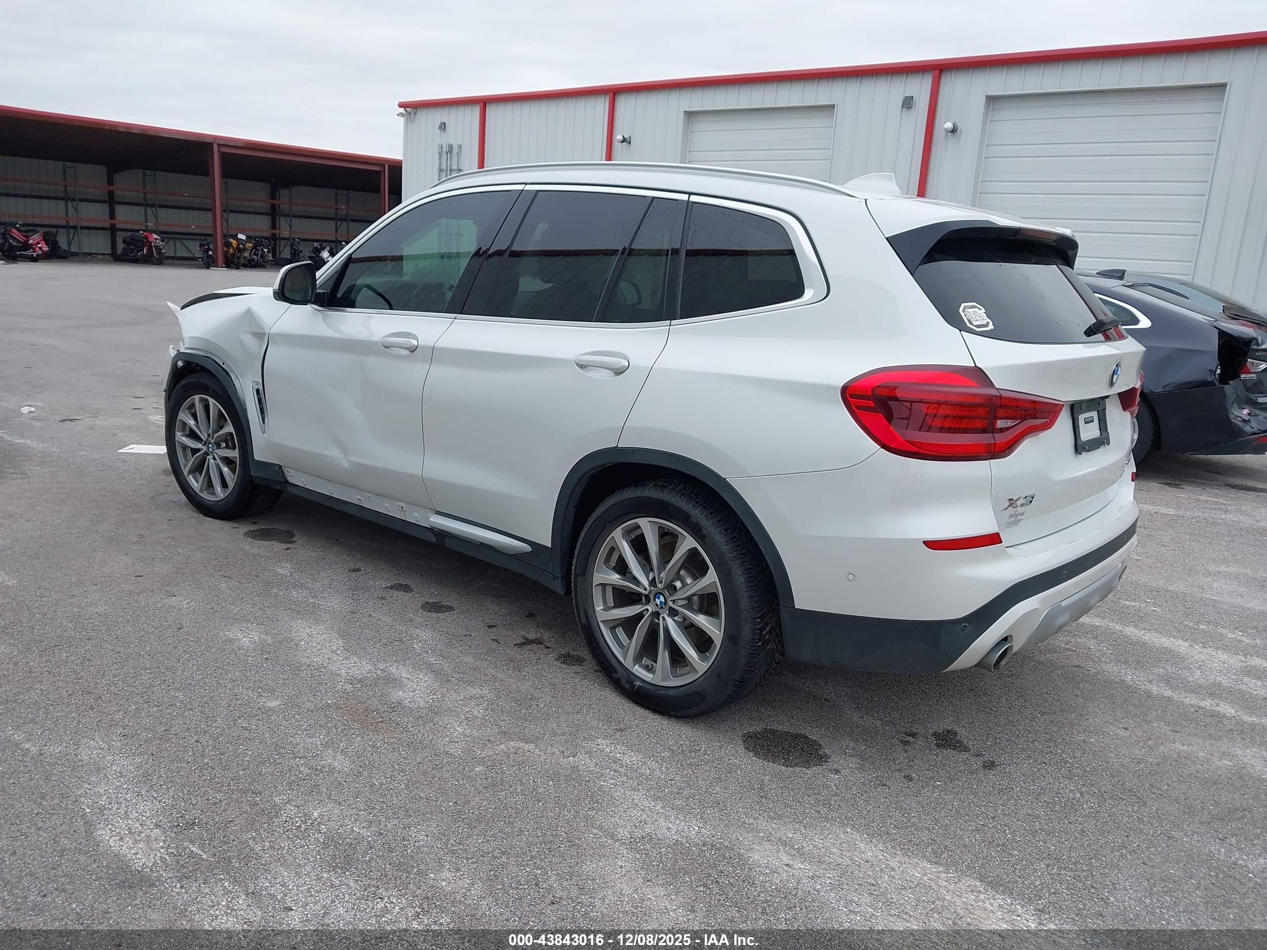 BMW X3 image 3