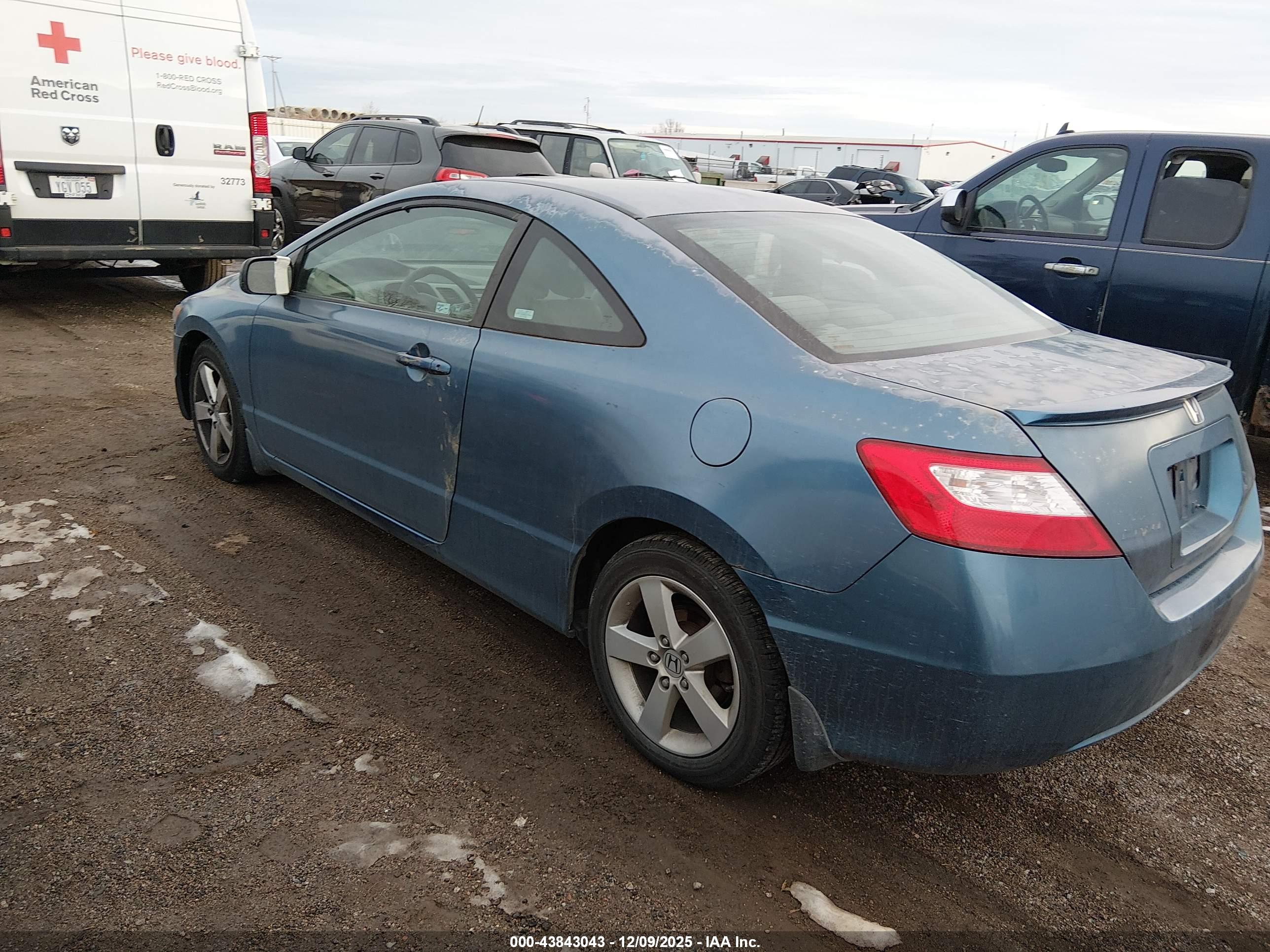 HONDA CIVIC image 3