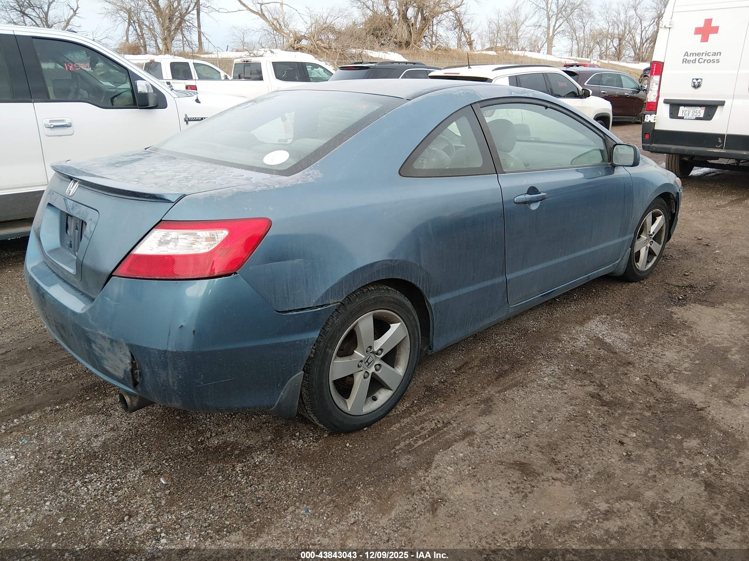 HONDA CIVIC image 4