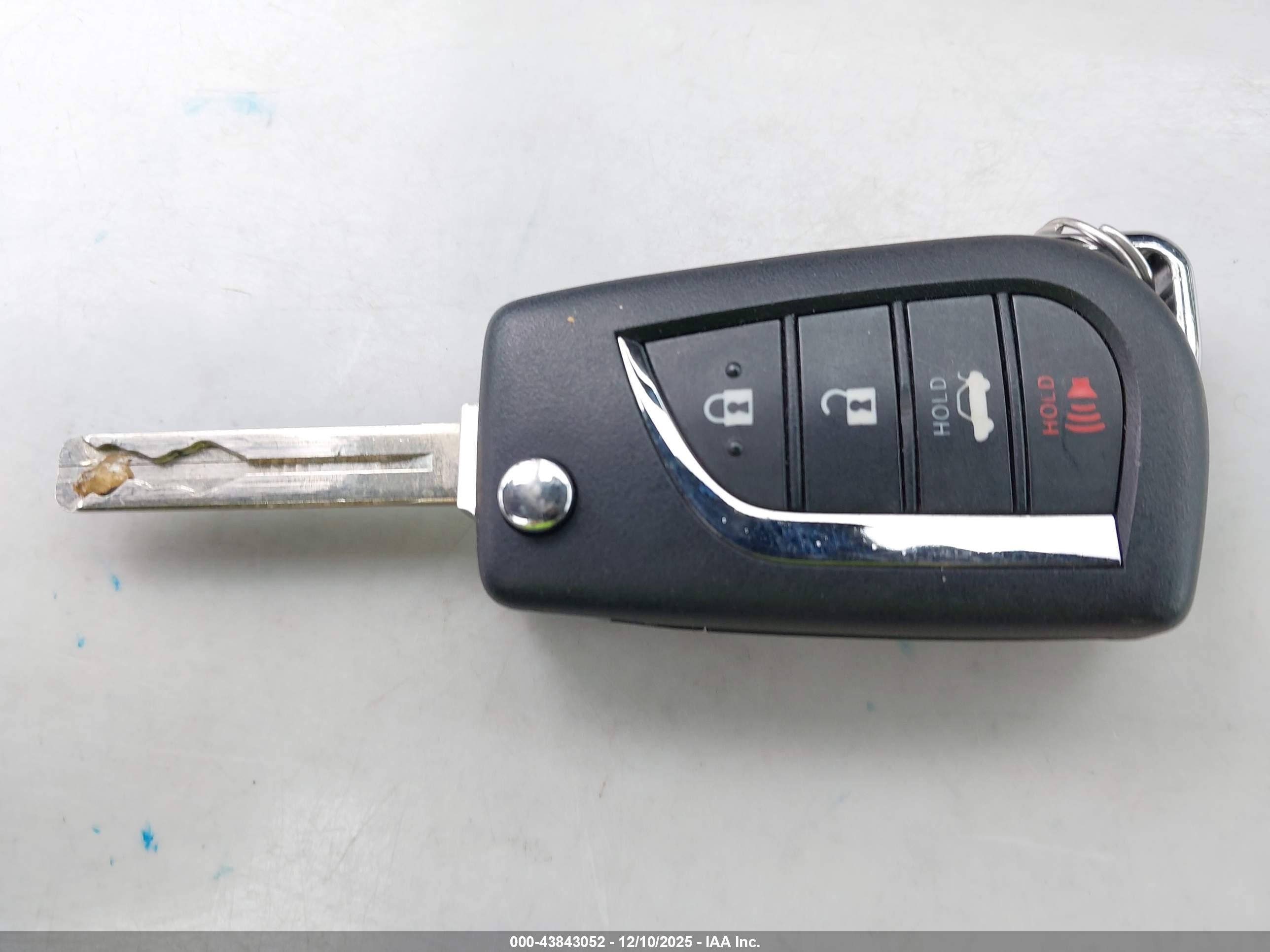 TOYOTA COROLLA image 11