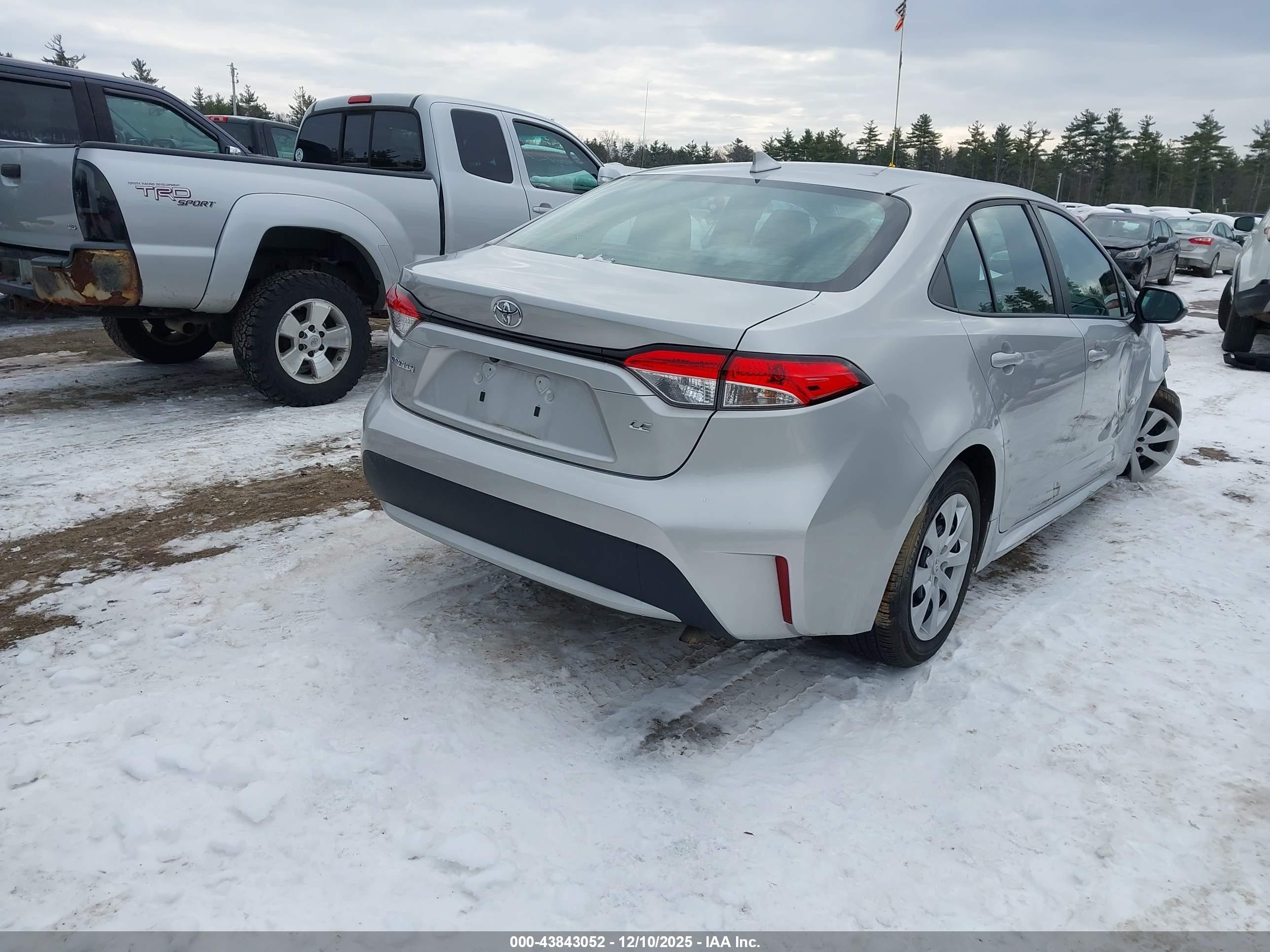 TOYOTA COROLLA image 4