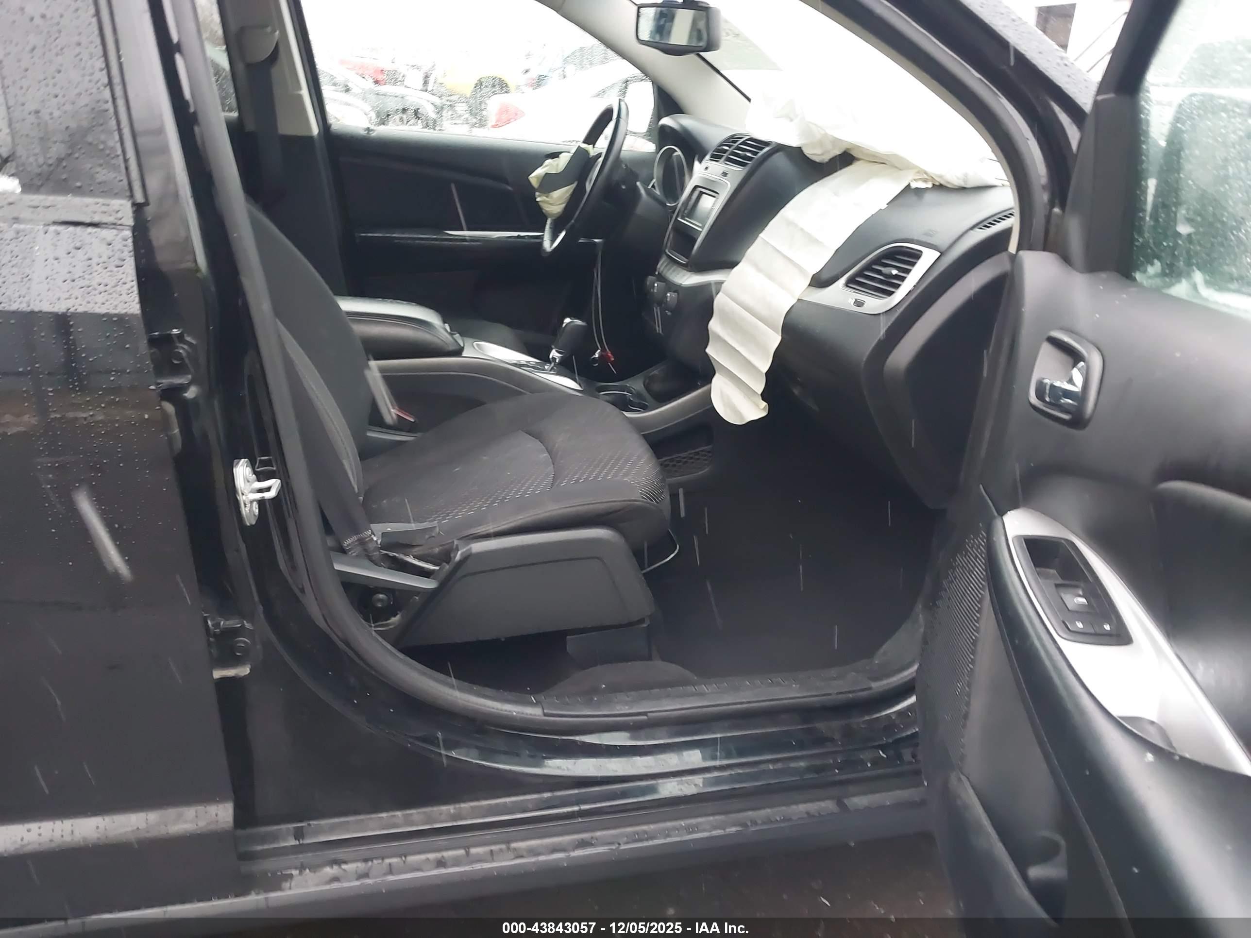 DODGE JOURNEY image 5
