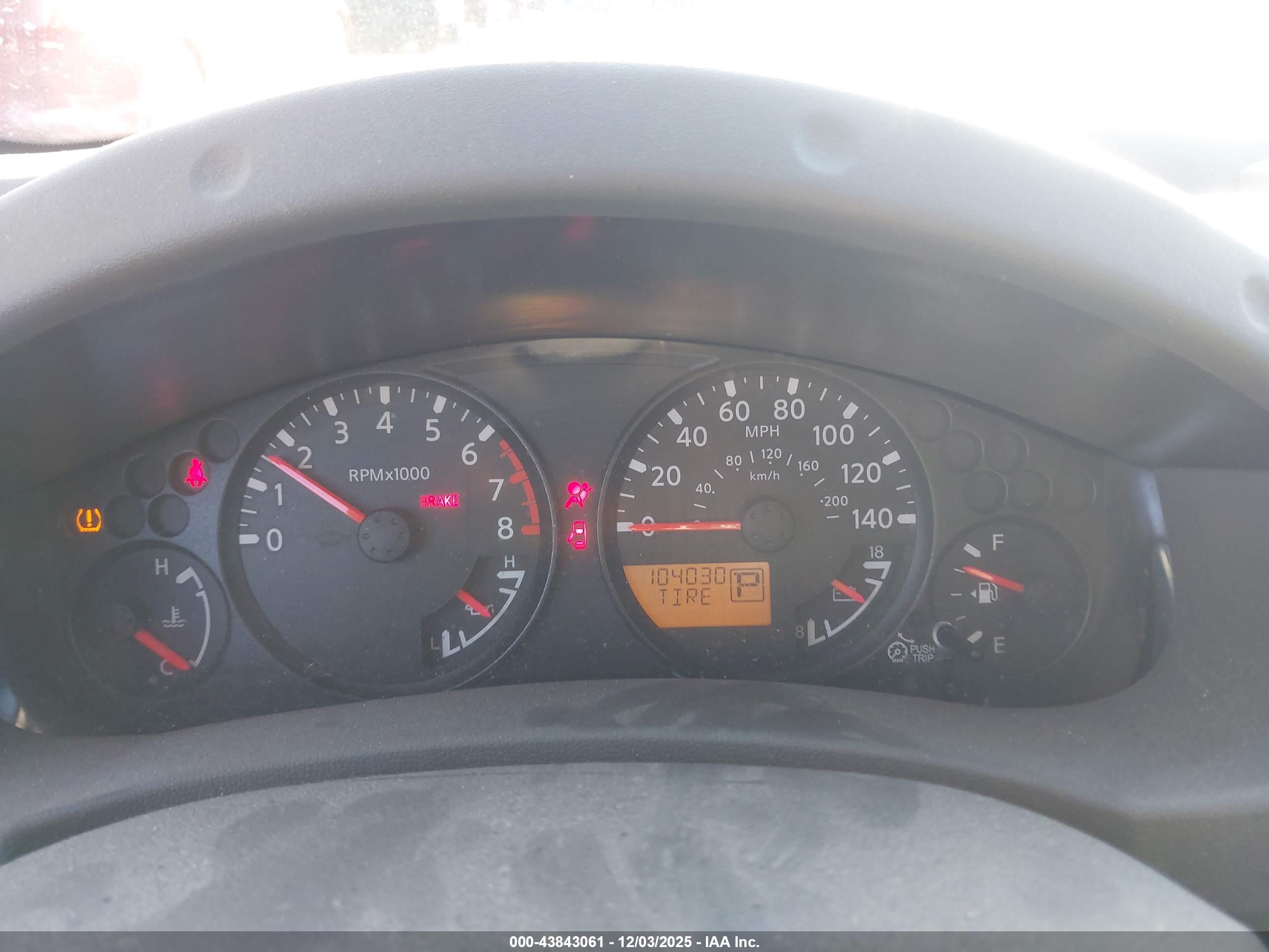 NISSAN FRONTIER image 7