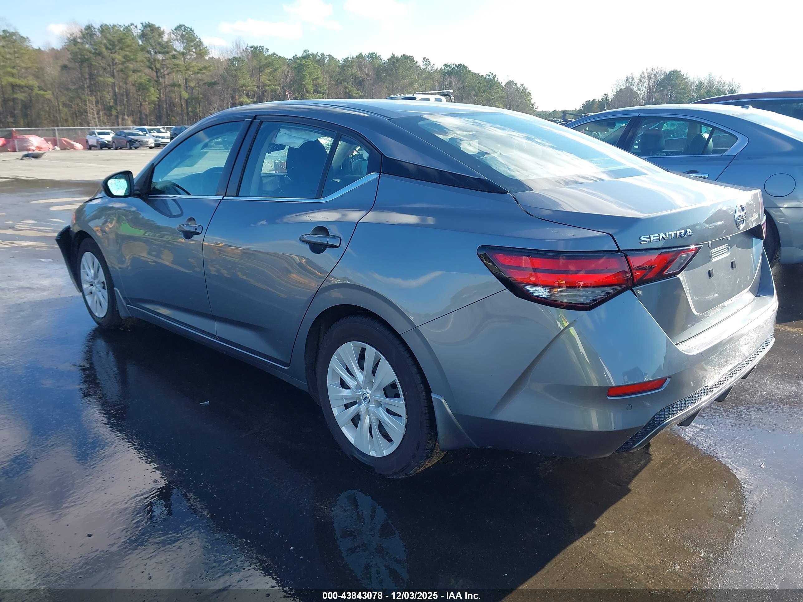 NISSAN SENTRA image 3