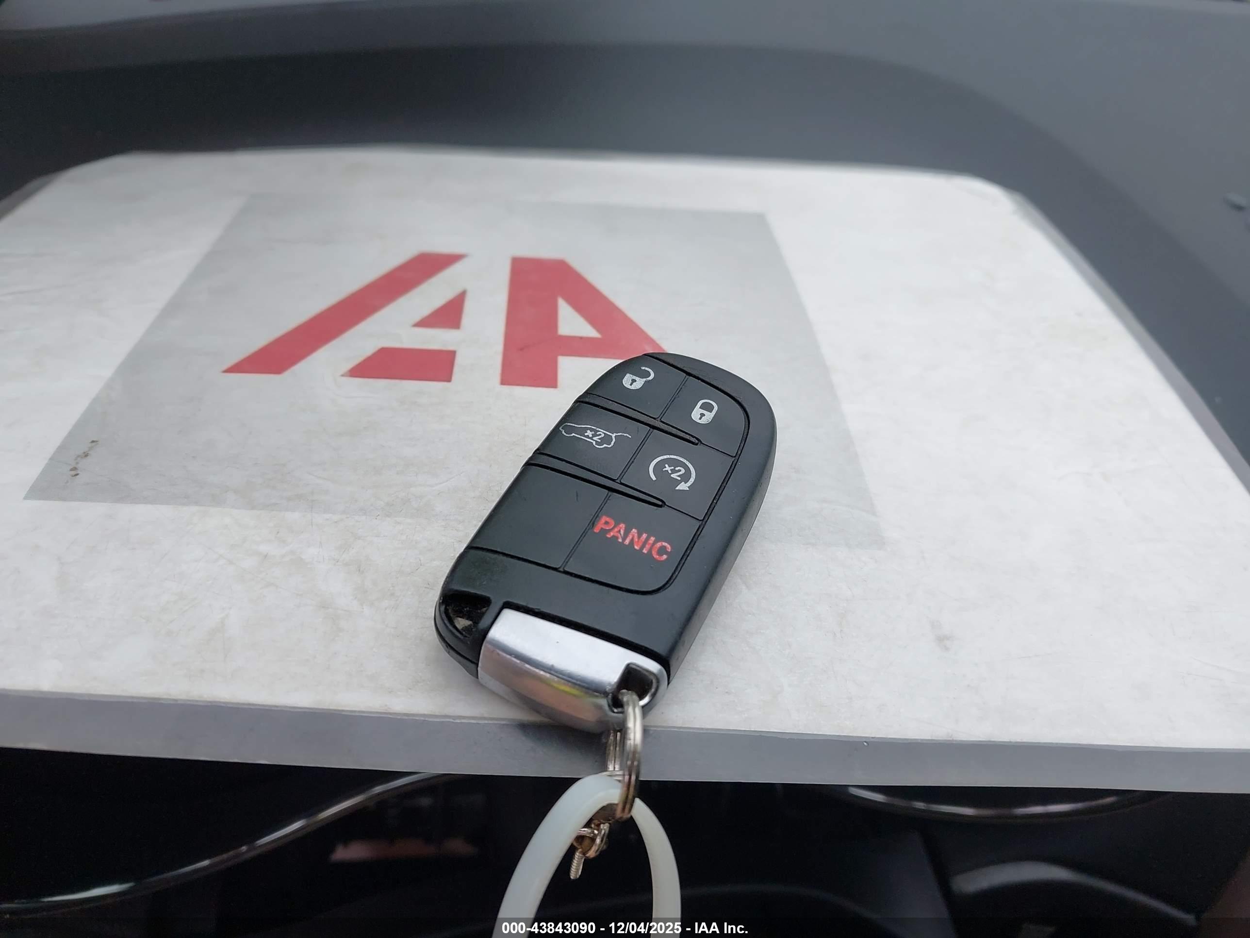 JEEP GRAND image 11