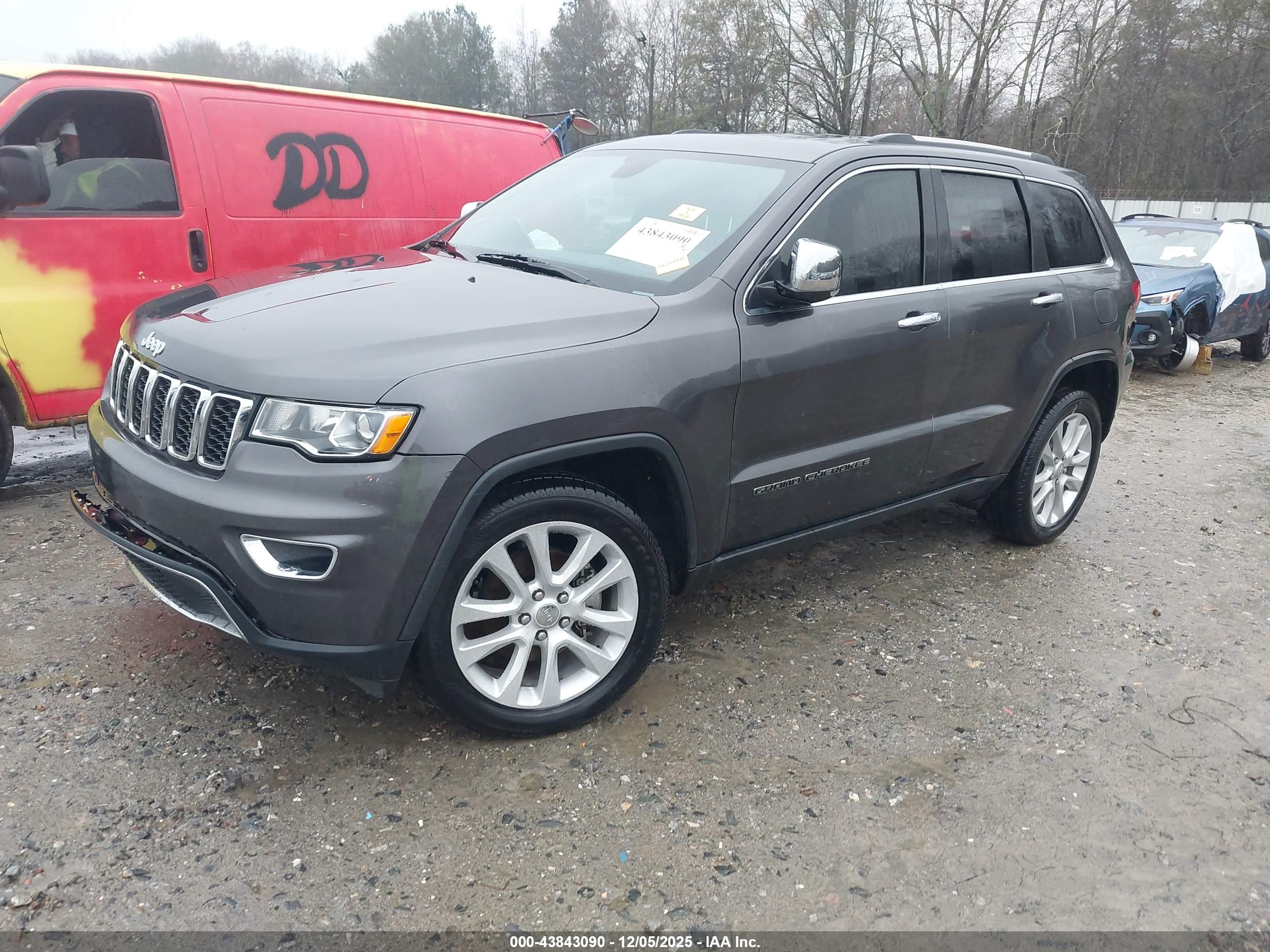 JEEP GRAND image 2
