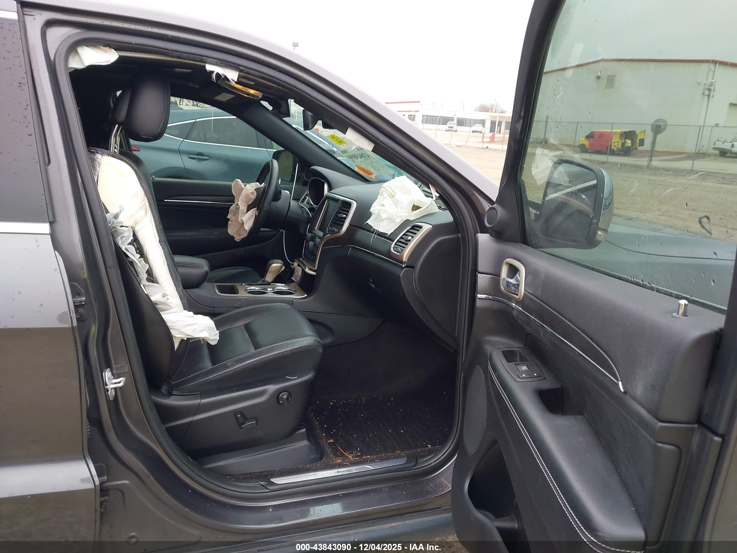JEEP GRAND image 5
