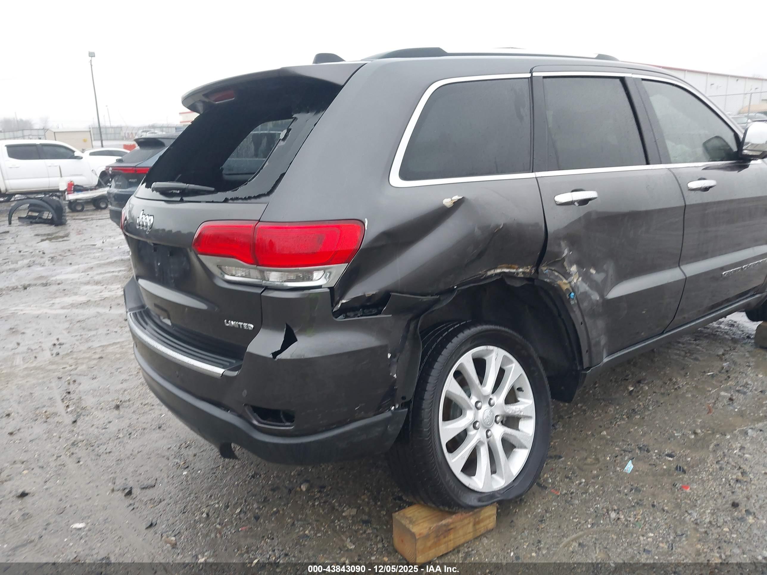 JEEP GRAND image 6