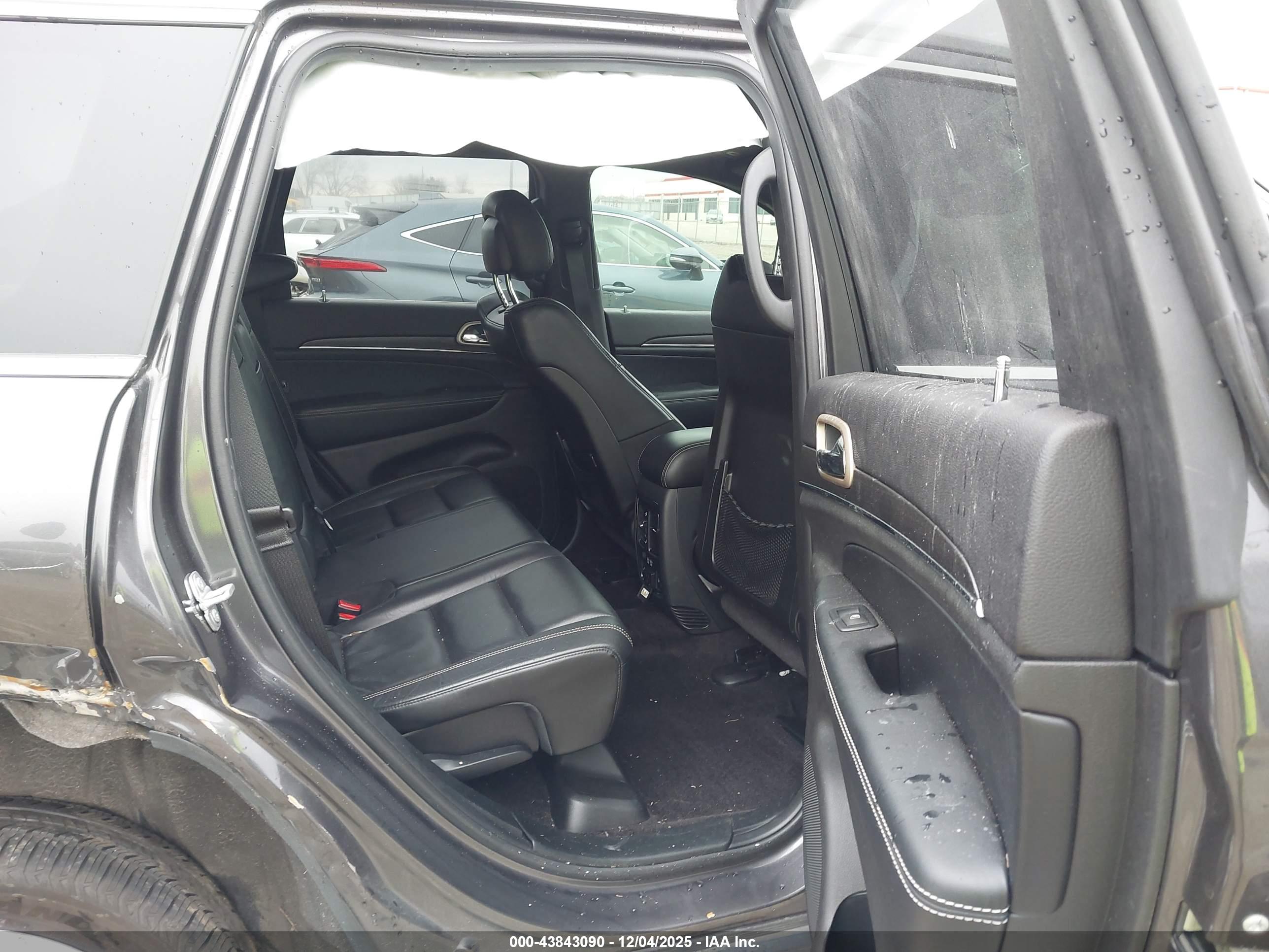 JEEP GRAND image 8