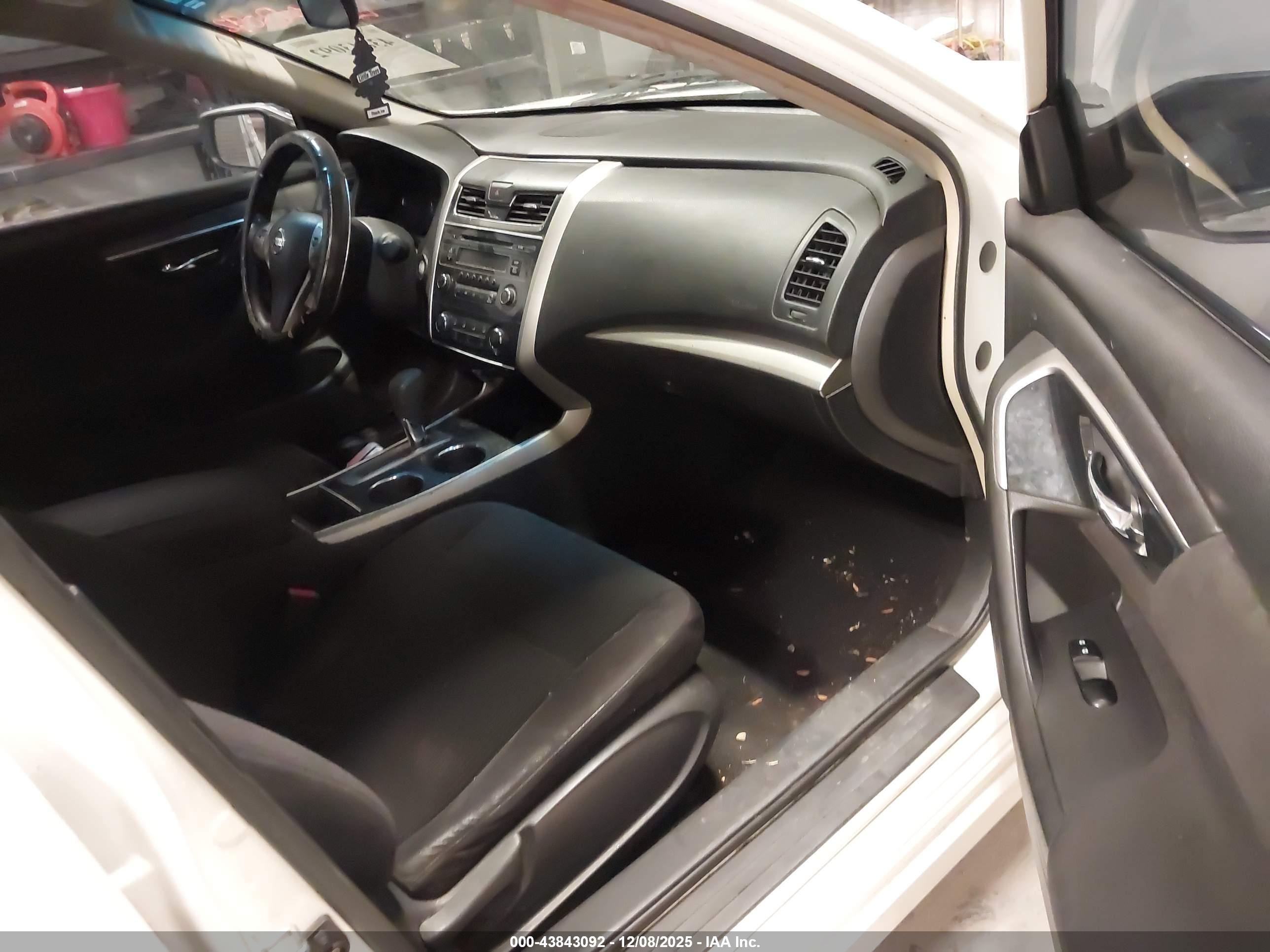 NISSAN ALTIMA image 5
