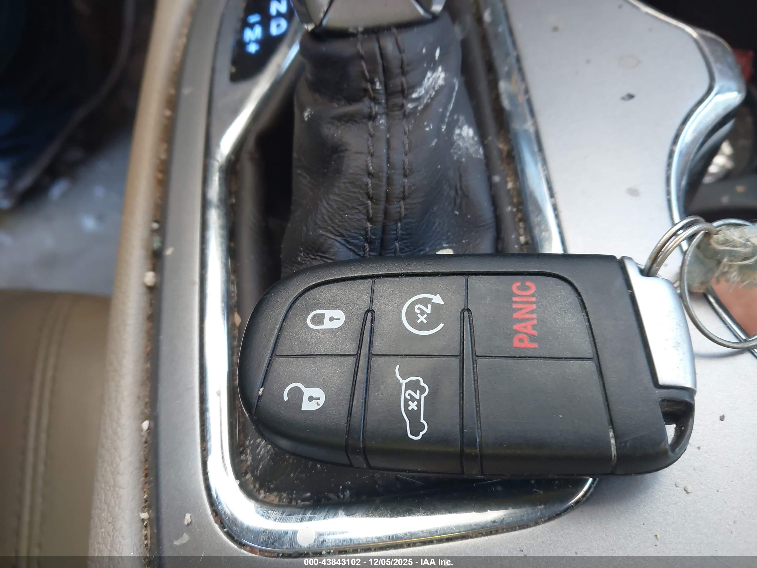 JEEP GRAND image 11