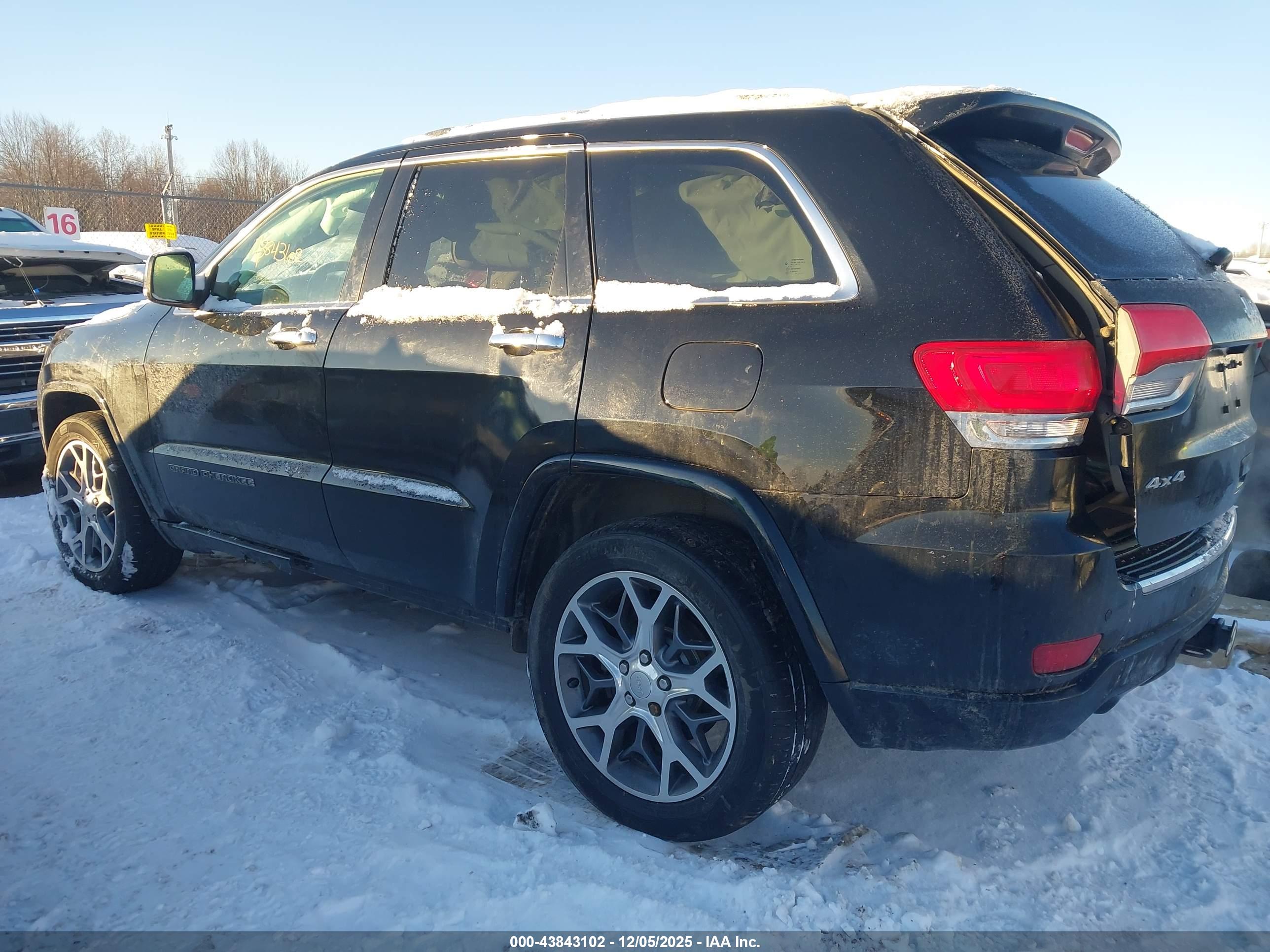 JEEP GRAND image 3