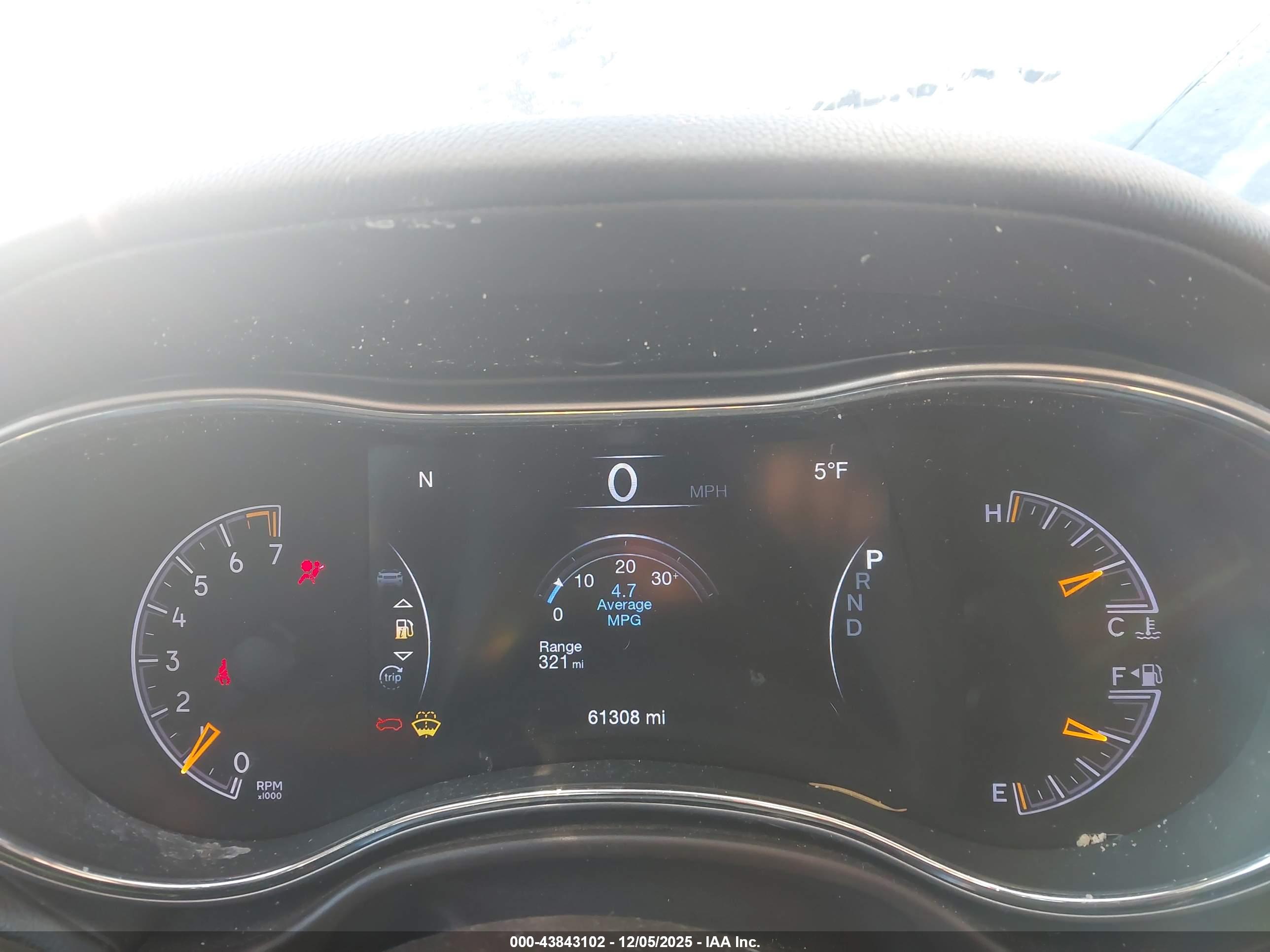JEEP GRAND image 7