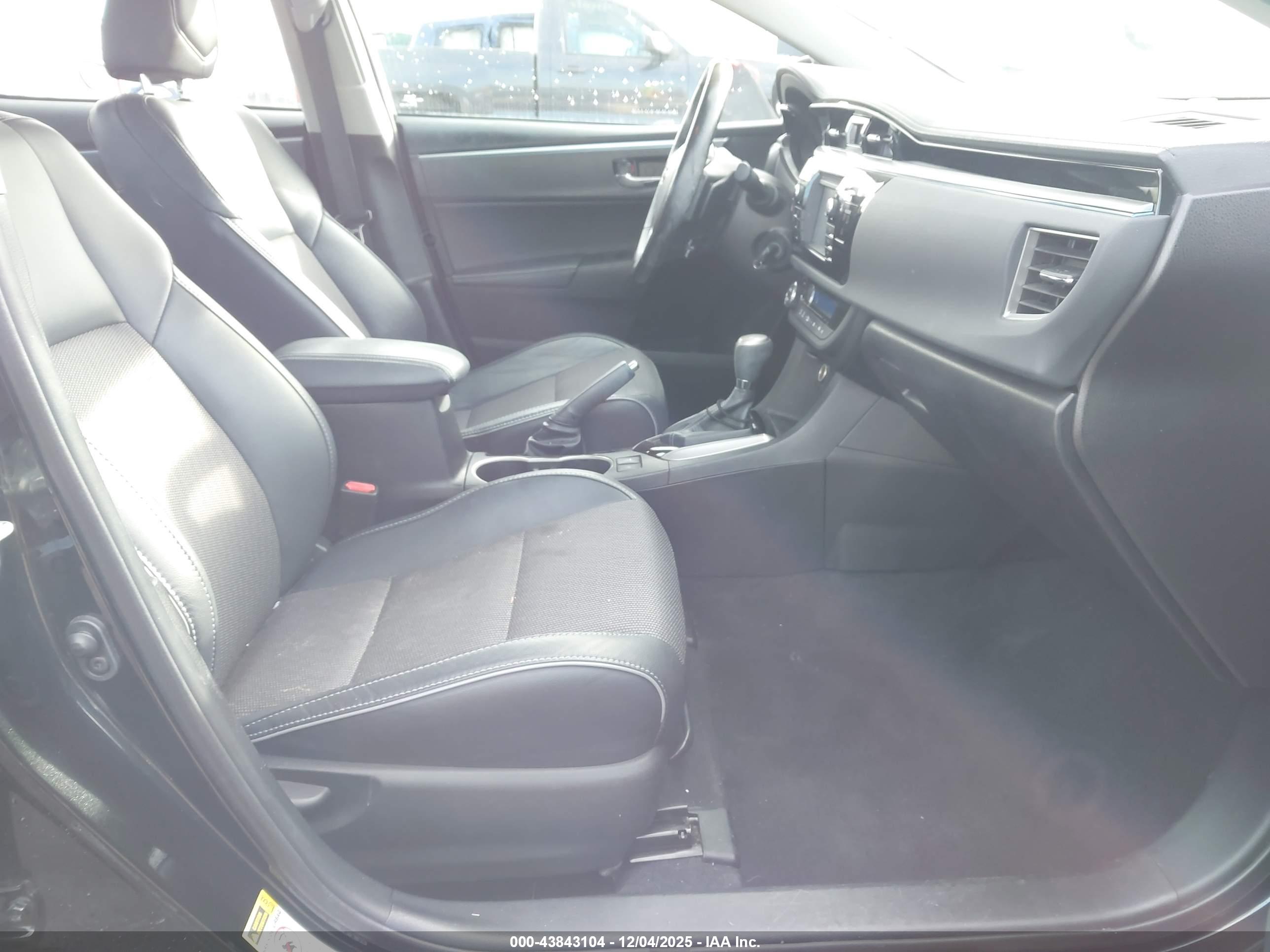 TOYOTA COROLLA image 5