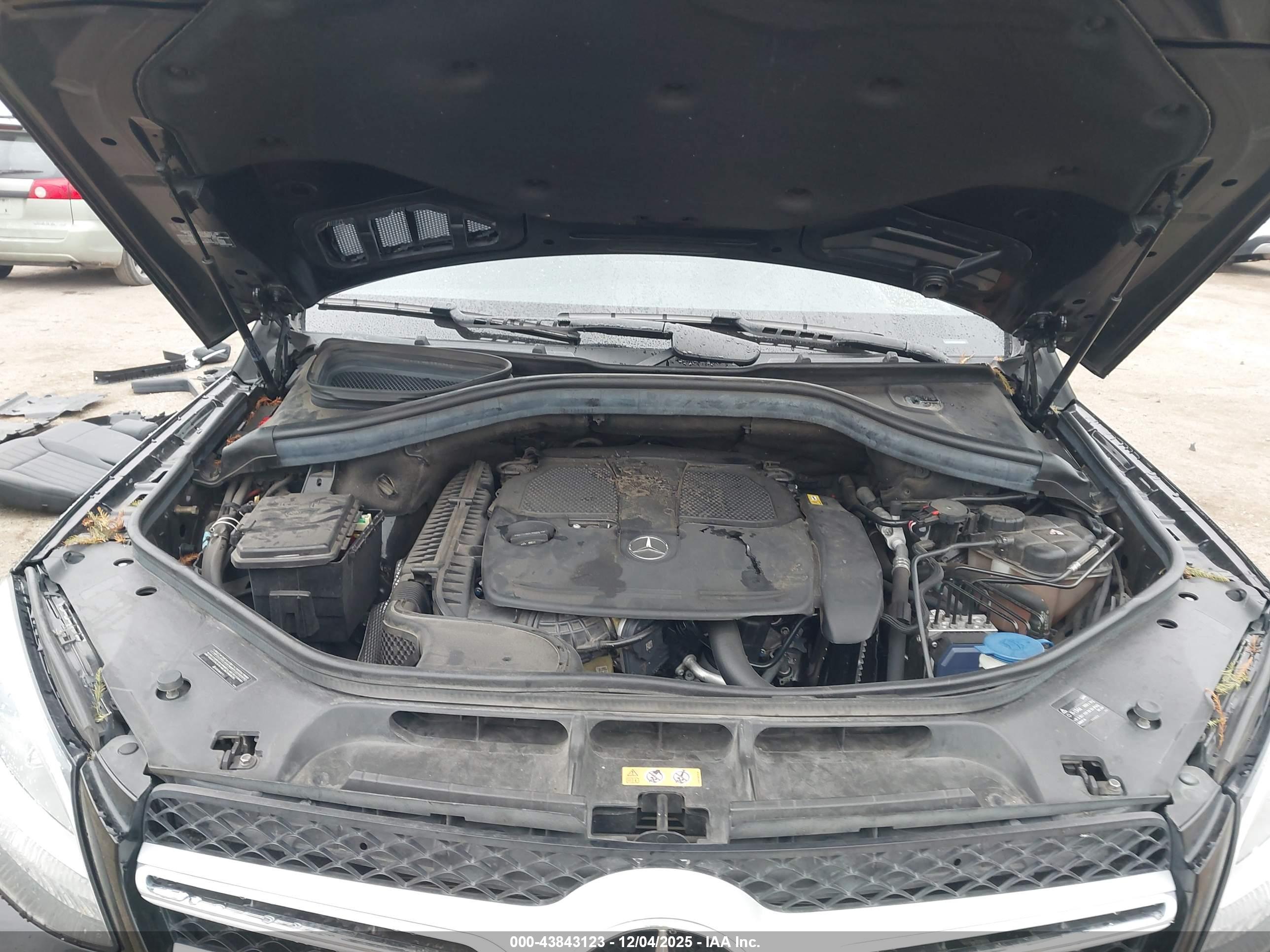 MERCEDES-BENZ GLE image 10