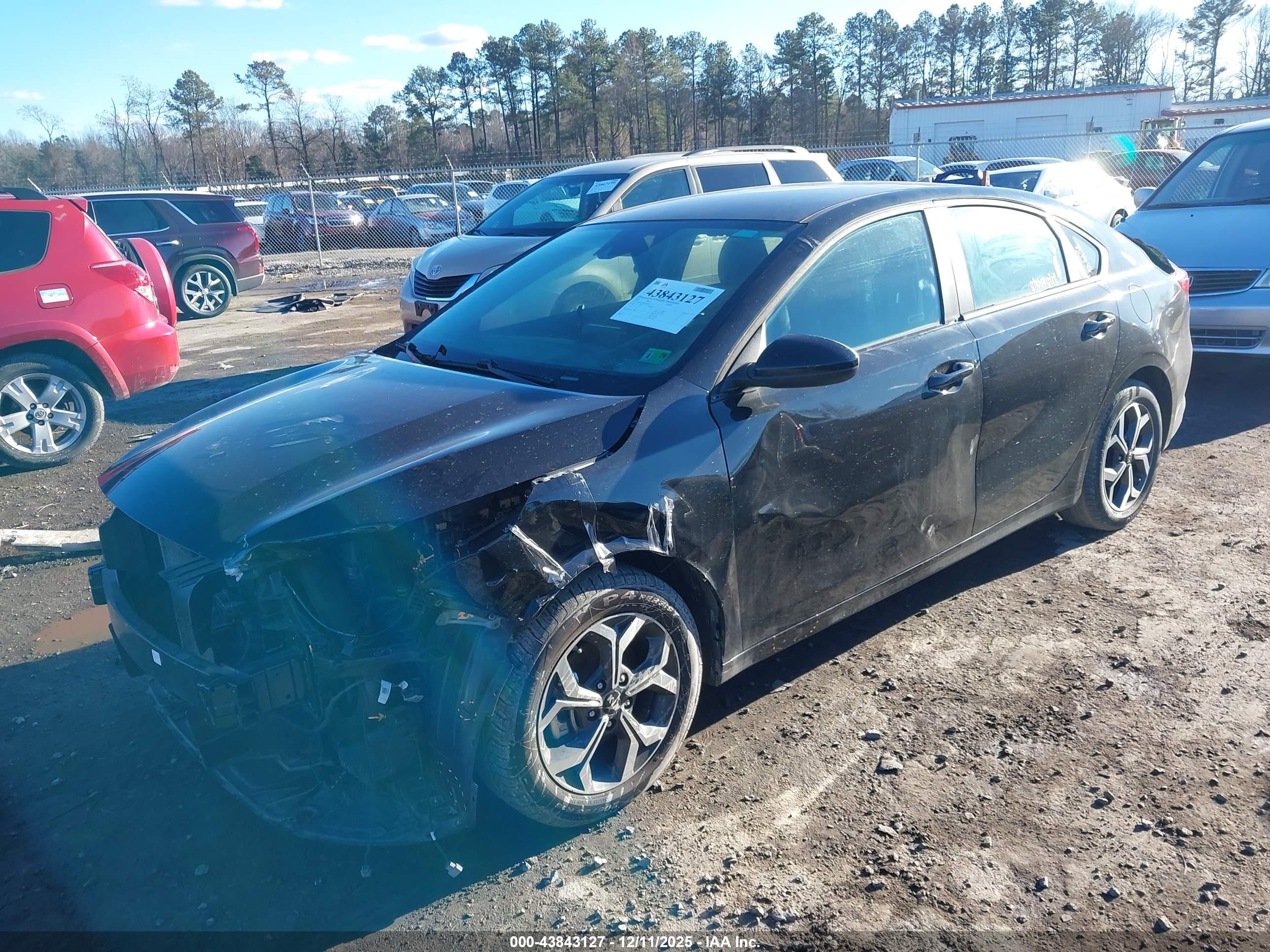 KIA FORTE image 2