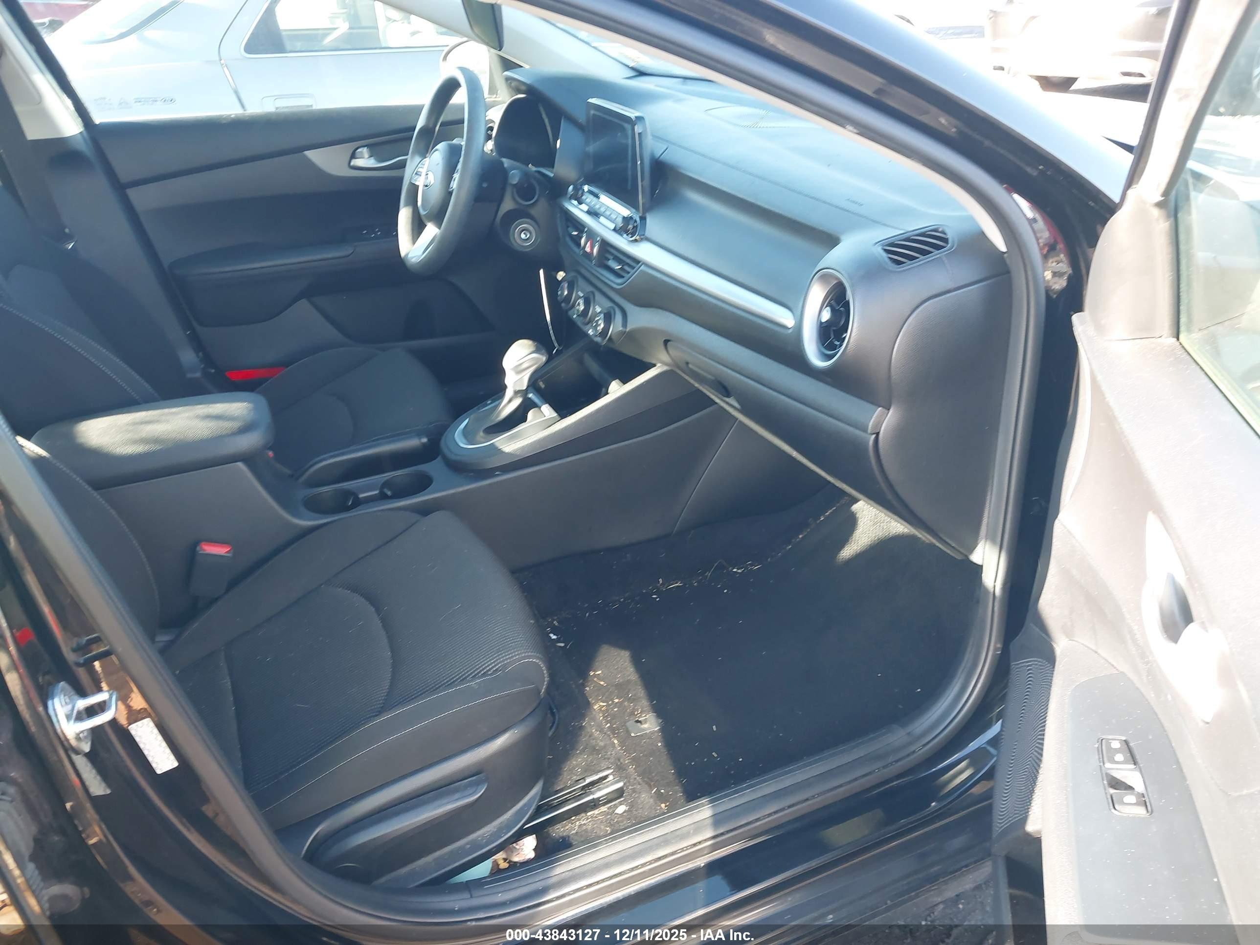 KIA FORTE image 5