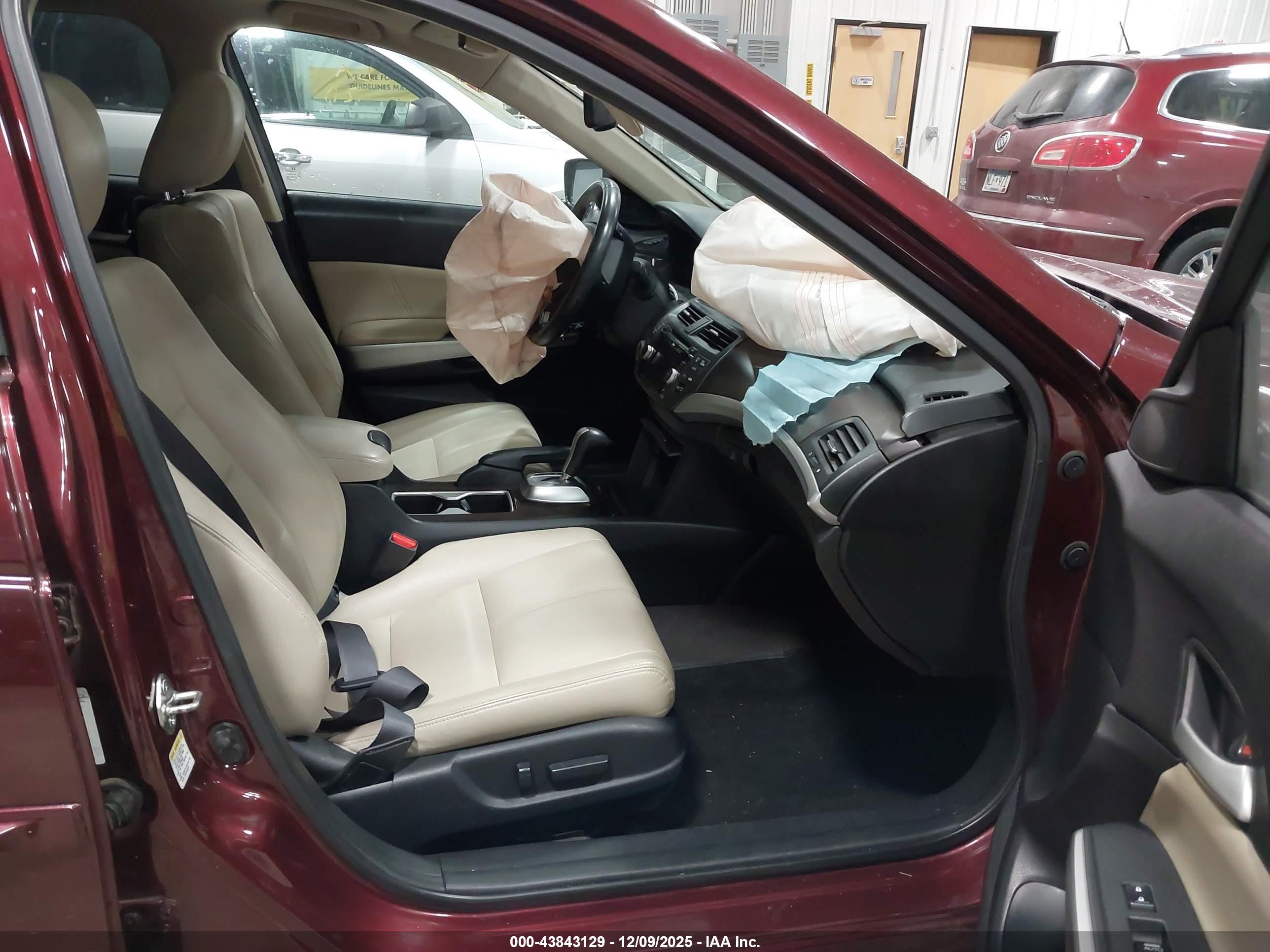 HONDA CROSSTOUR image 5