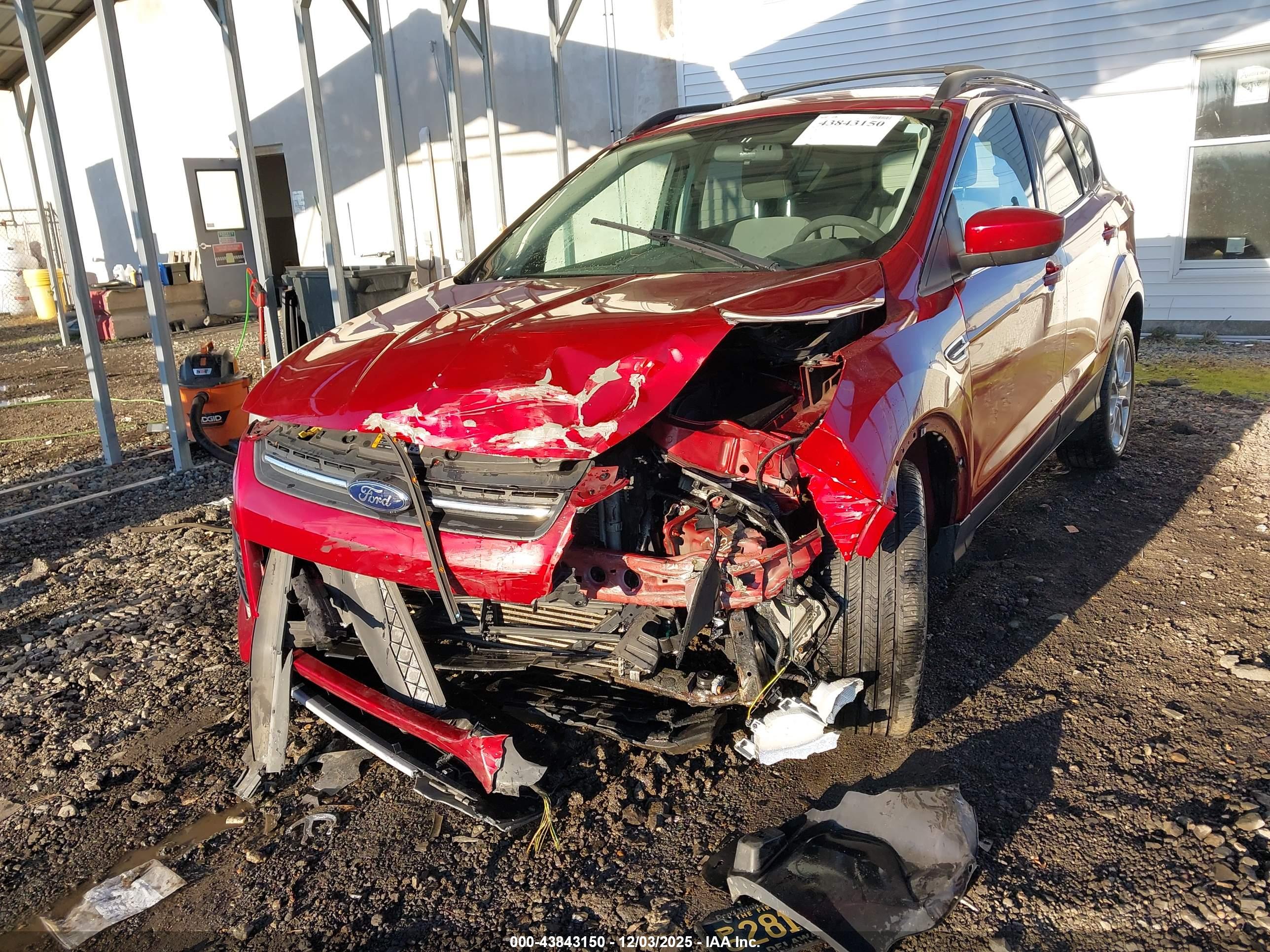 FORD ESCAPE image 6