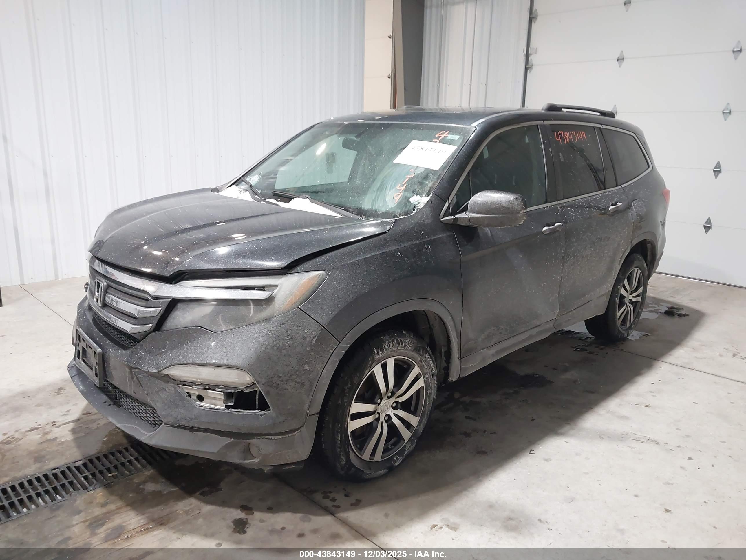 HONDA PILOT image 2