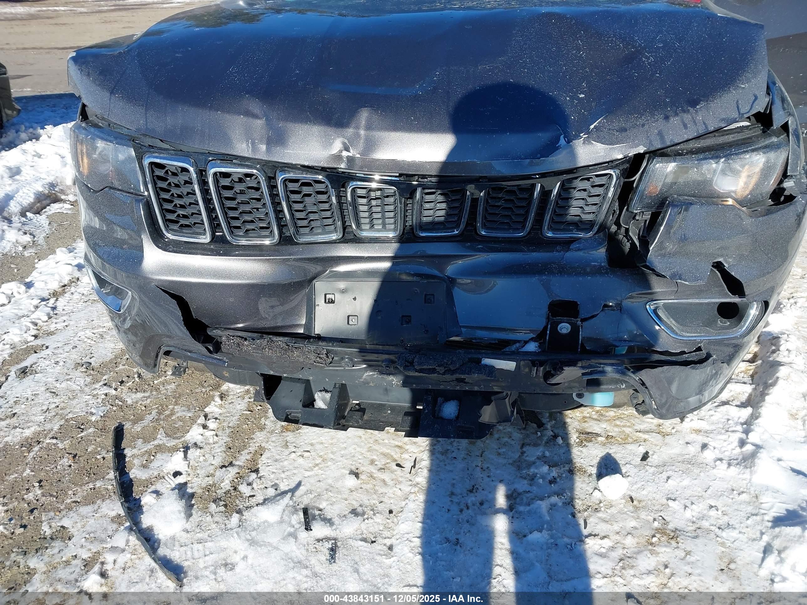 JEEP GRAND image 6