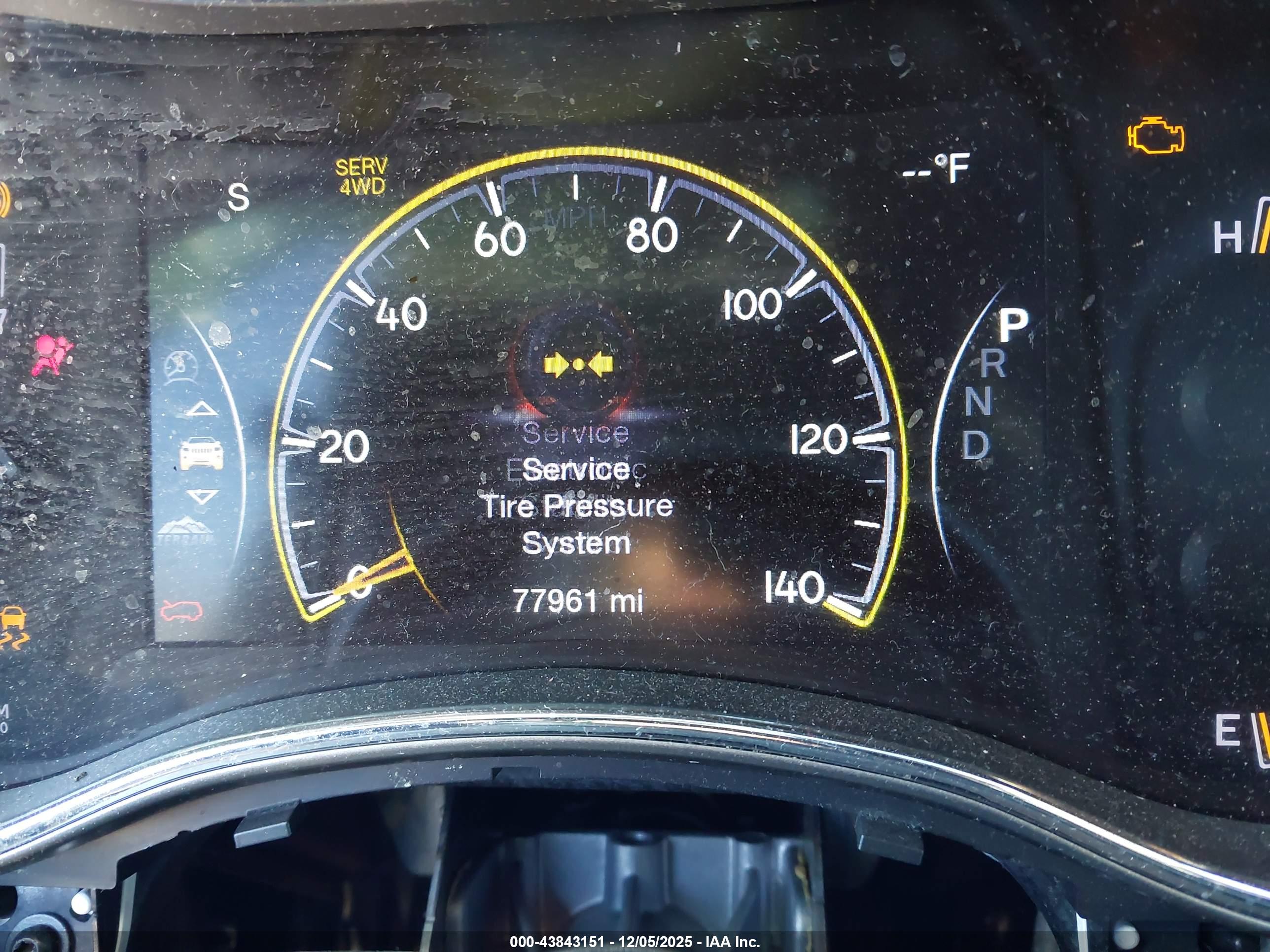 JEEP GRAND image 7