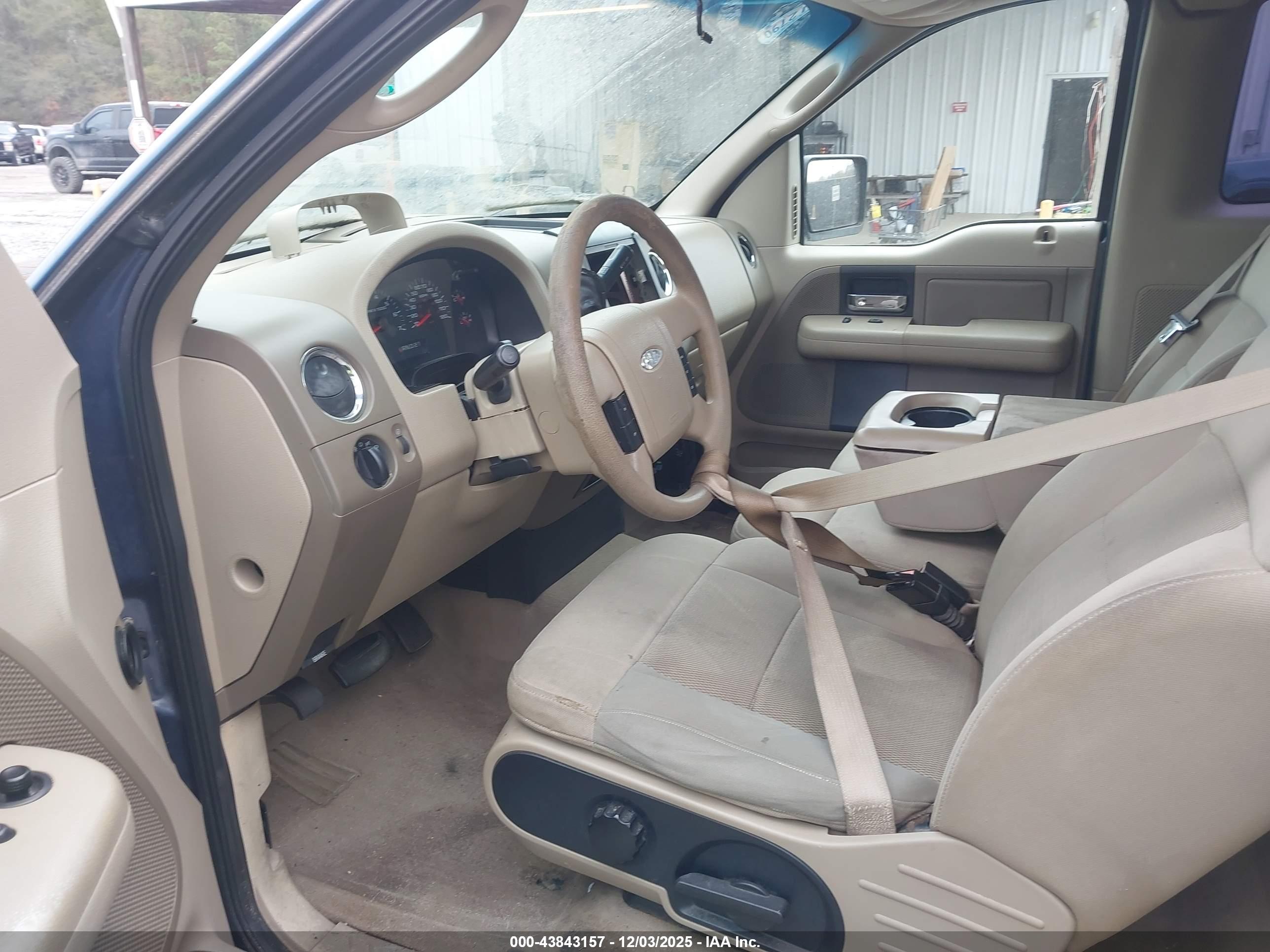 FORD F-150 image 8