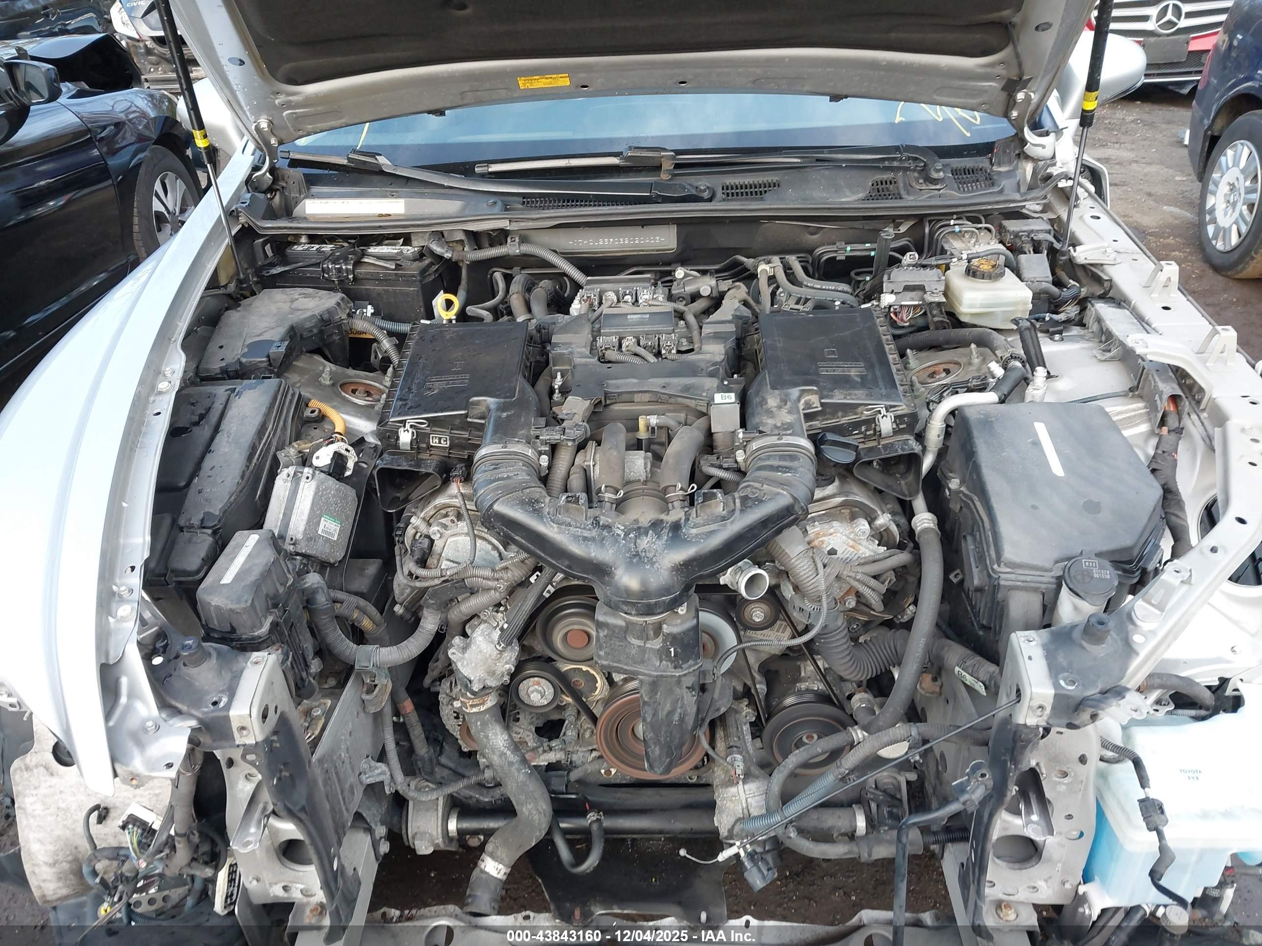 LEXUS LS image 10