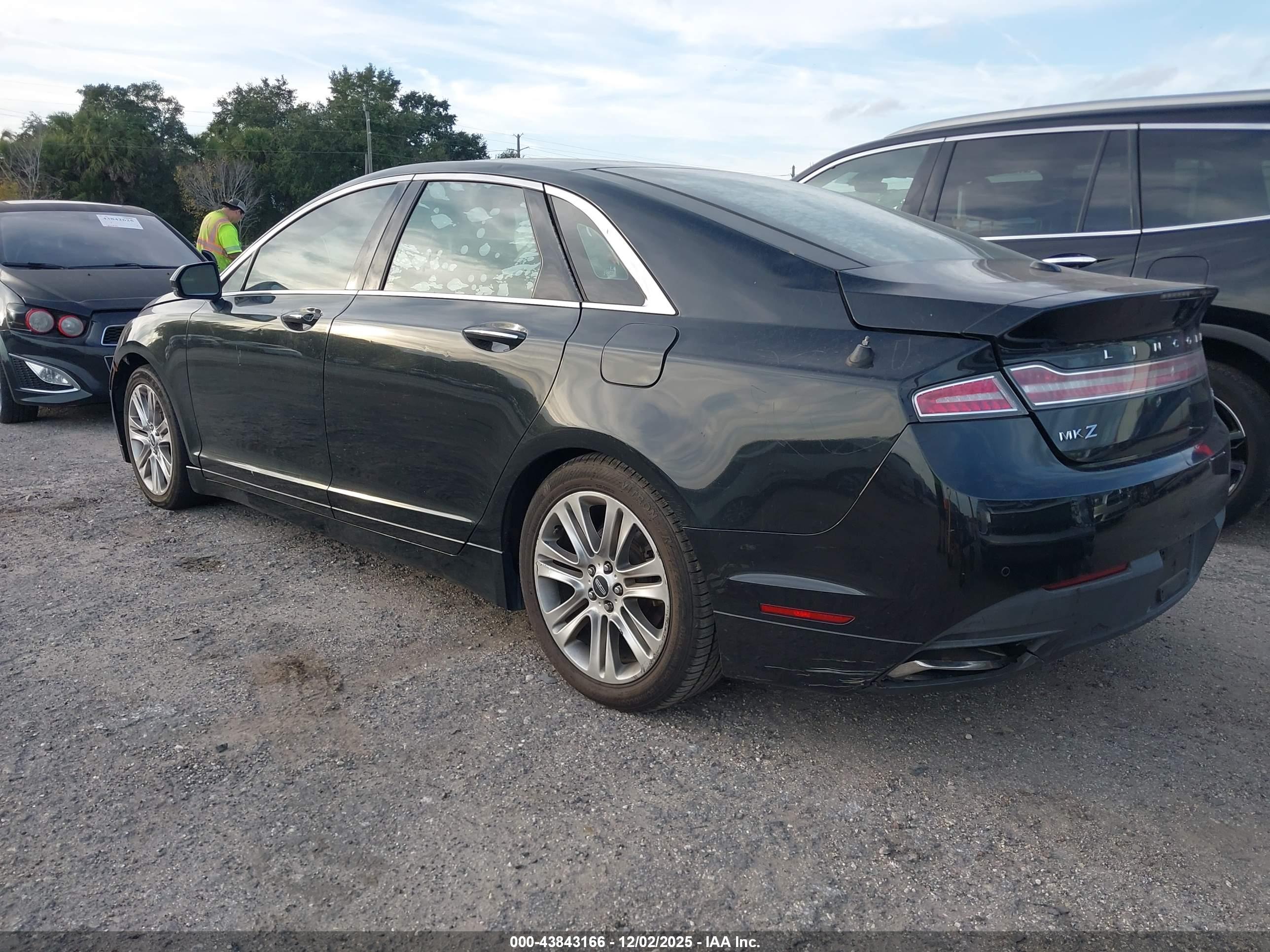 LINCOLN MKZ image 3