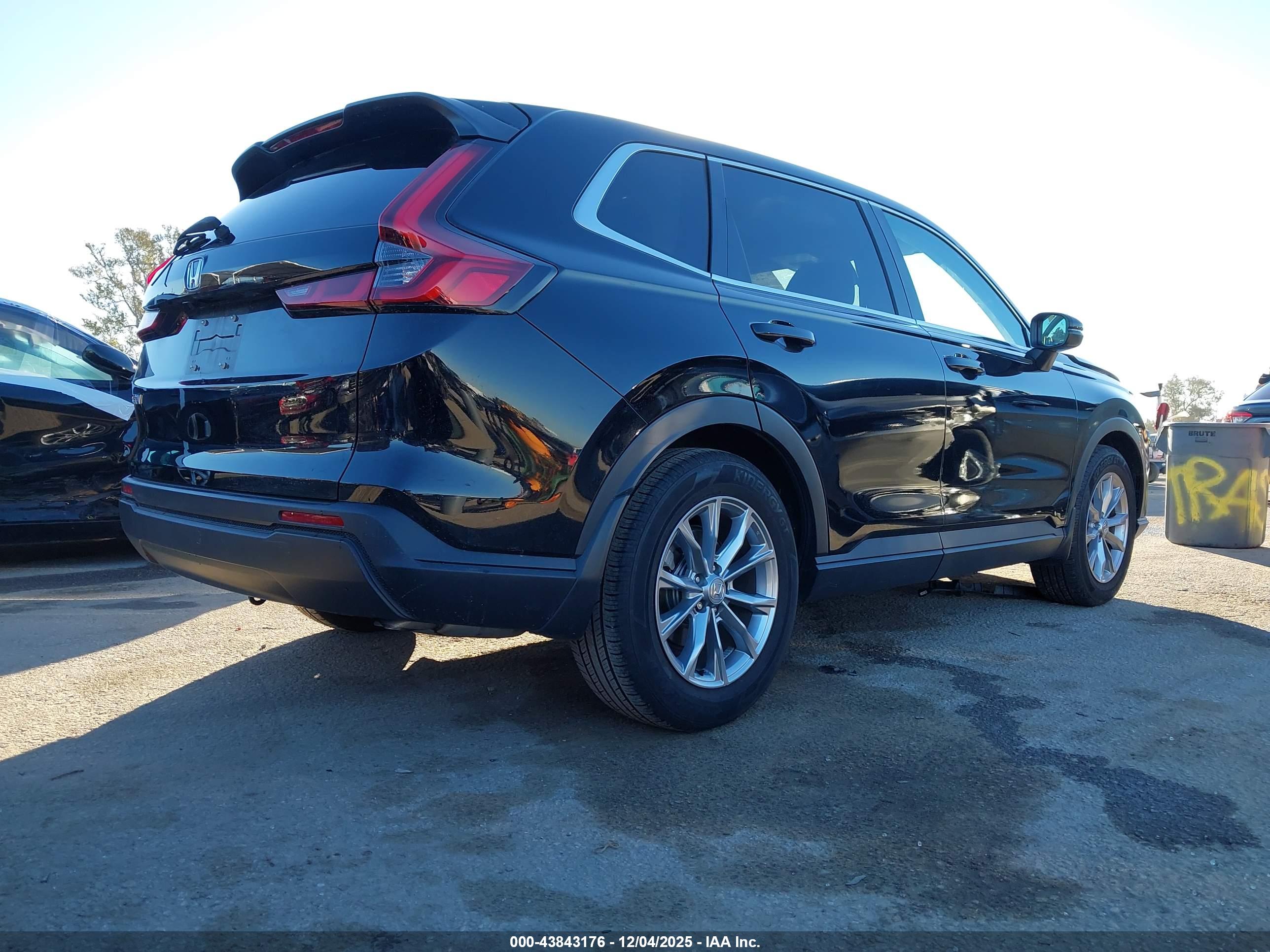 HONDA CR-V image 4