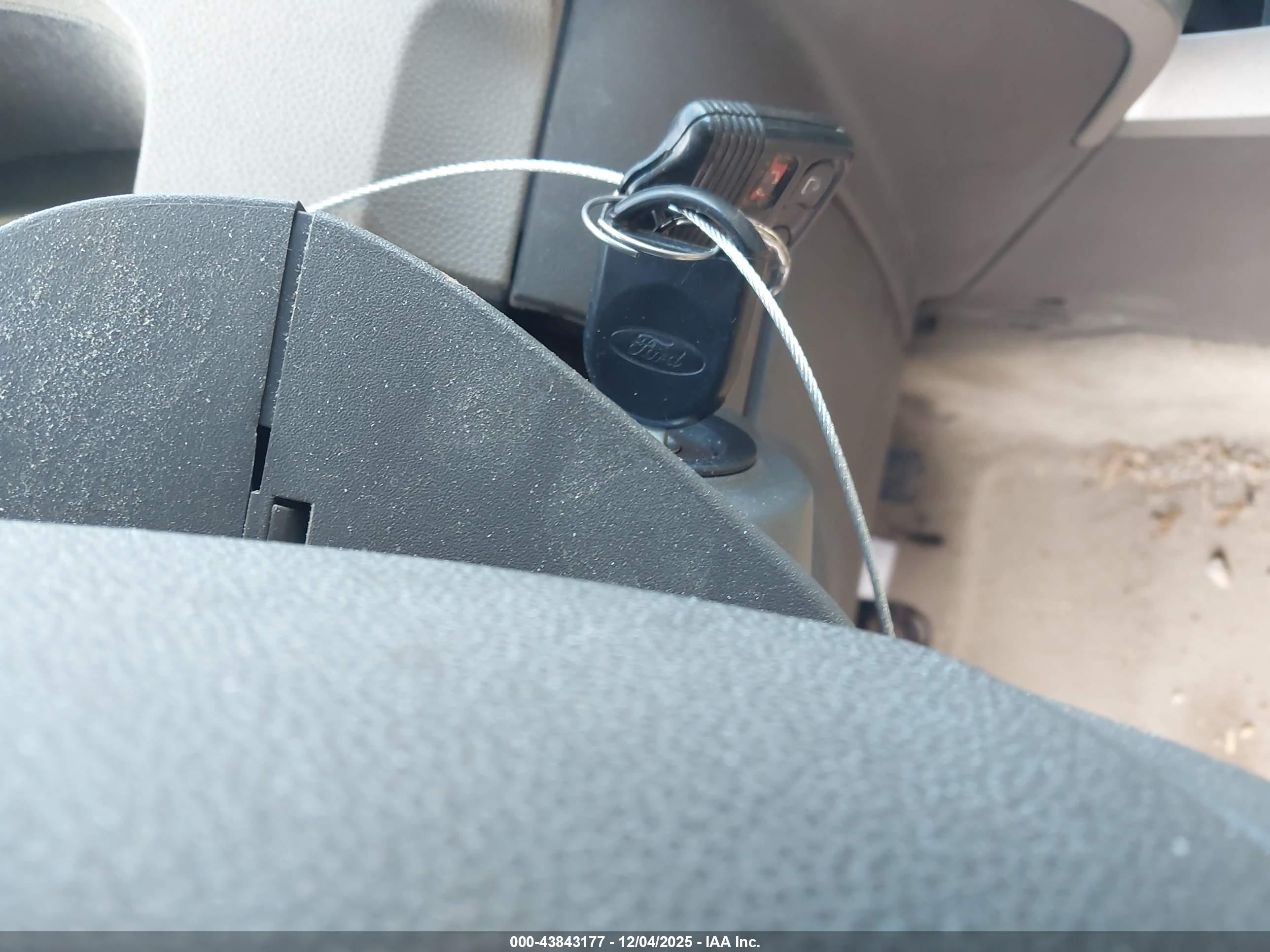 FORD FOCUS image 11