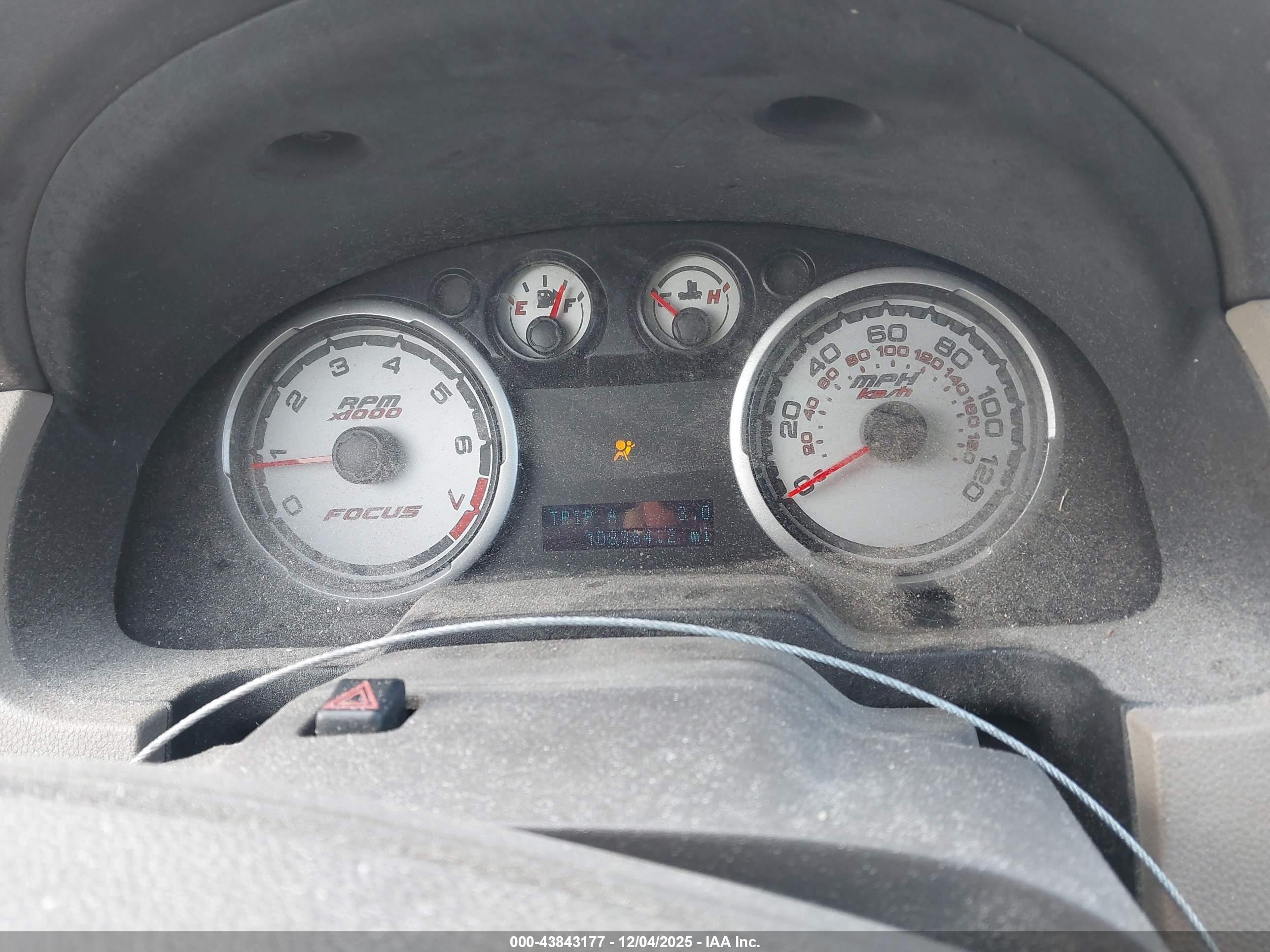 FORD FOCUS image 7