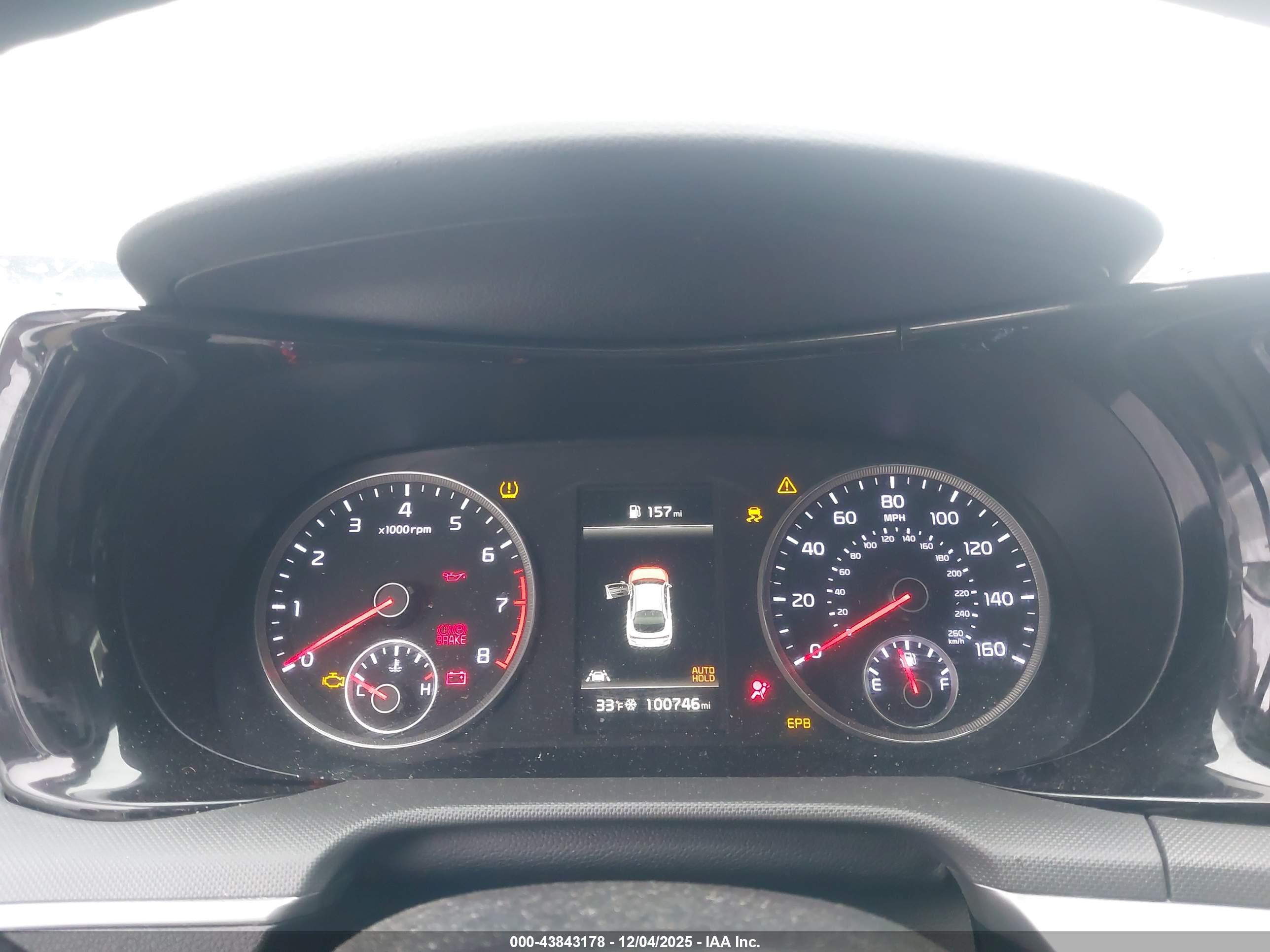 KIA K5 image 7