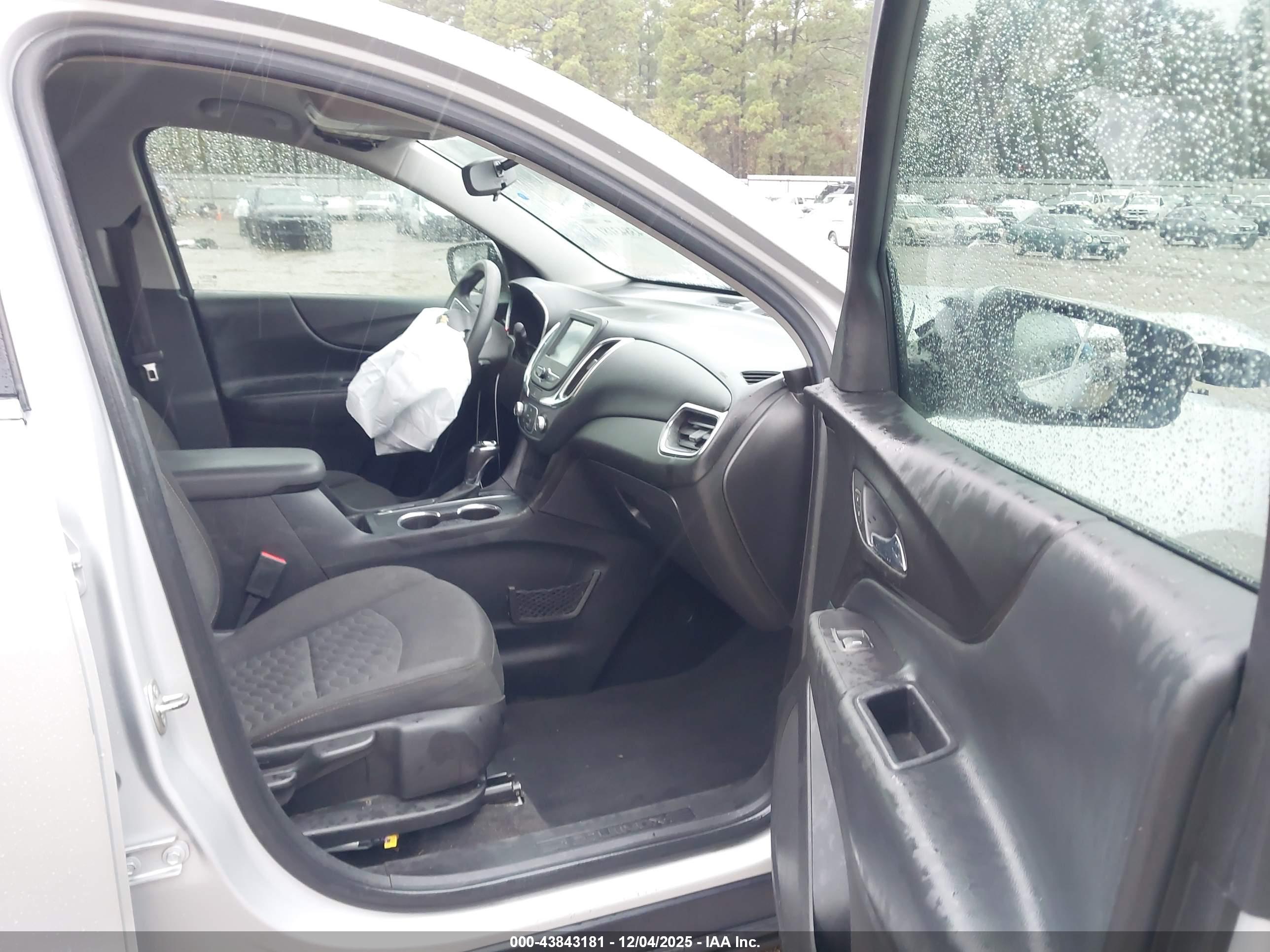 CHEVROLET EQUINOX image 5