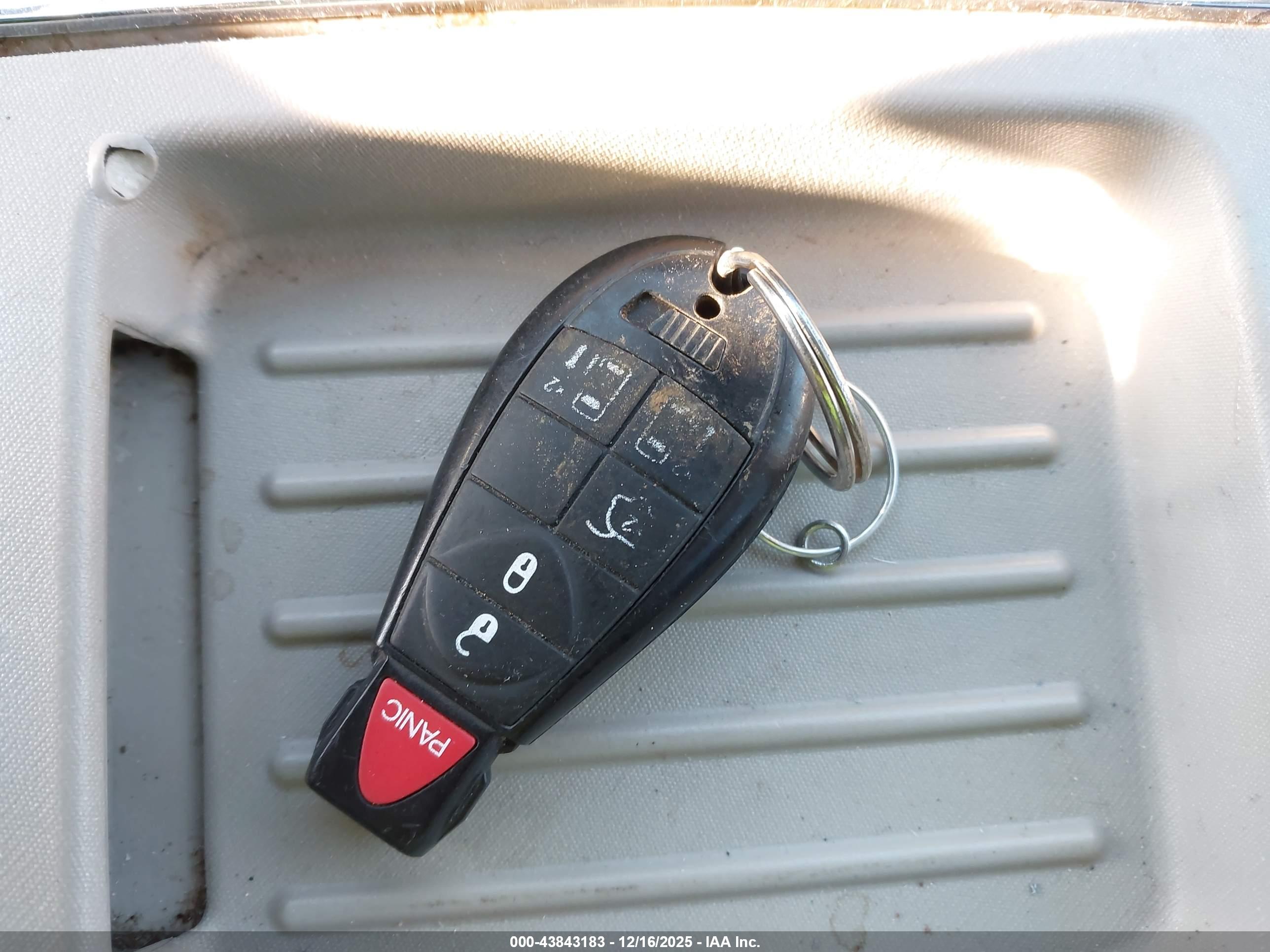 CHRYSLER TOWN image 11