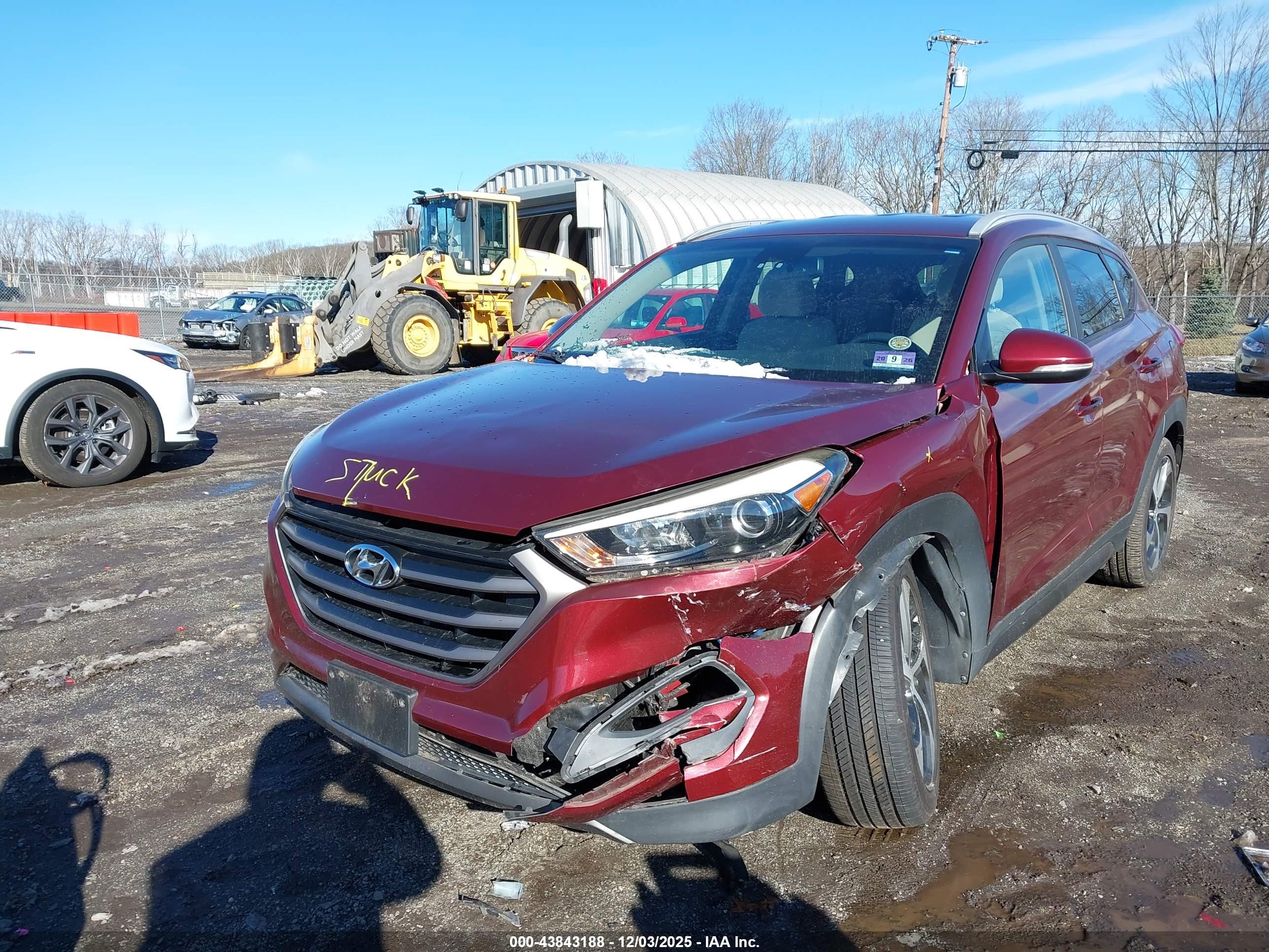 HYUNDAI TUCSON image 6