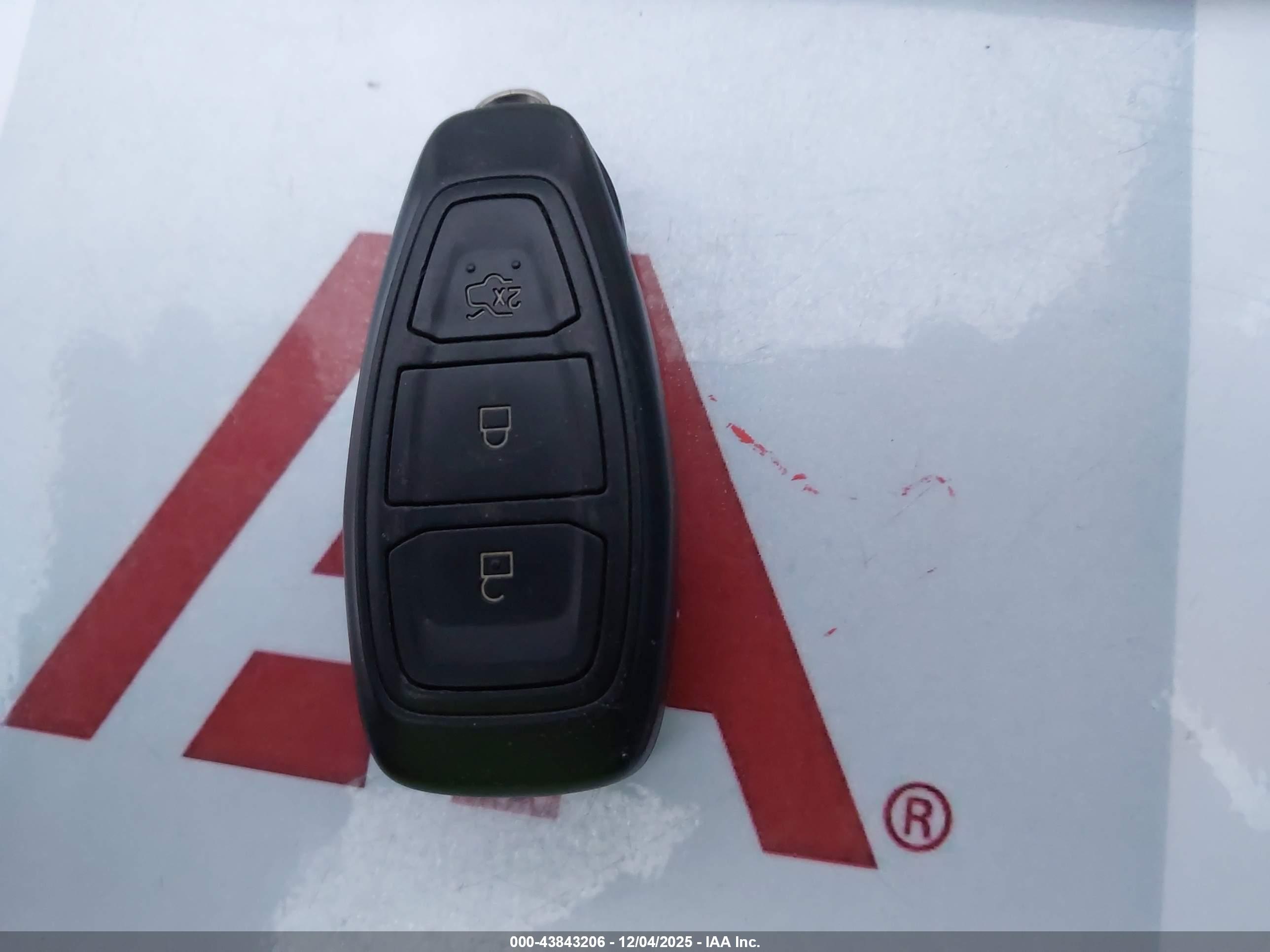 FORD FIESTA image 11
